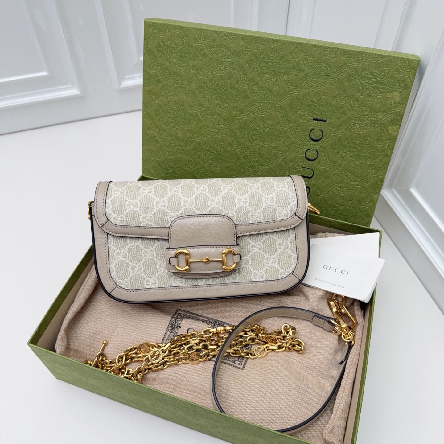 【預訂貨品】Gucci燕麥色法棍包腋下包 