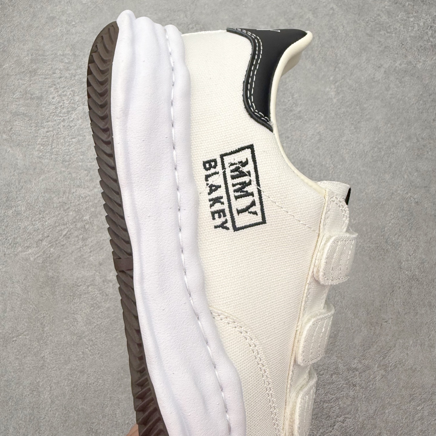 Maison Mihara Yasuhiro MMY "BLAKEY" OG Sole Low-top Sneaker