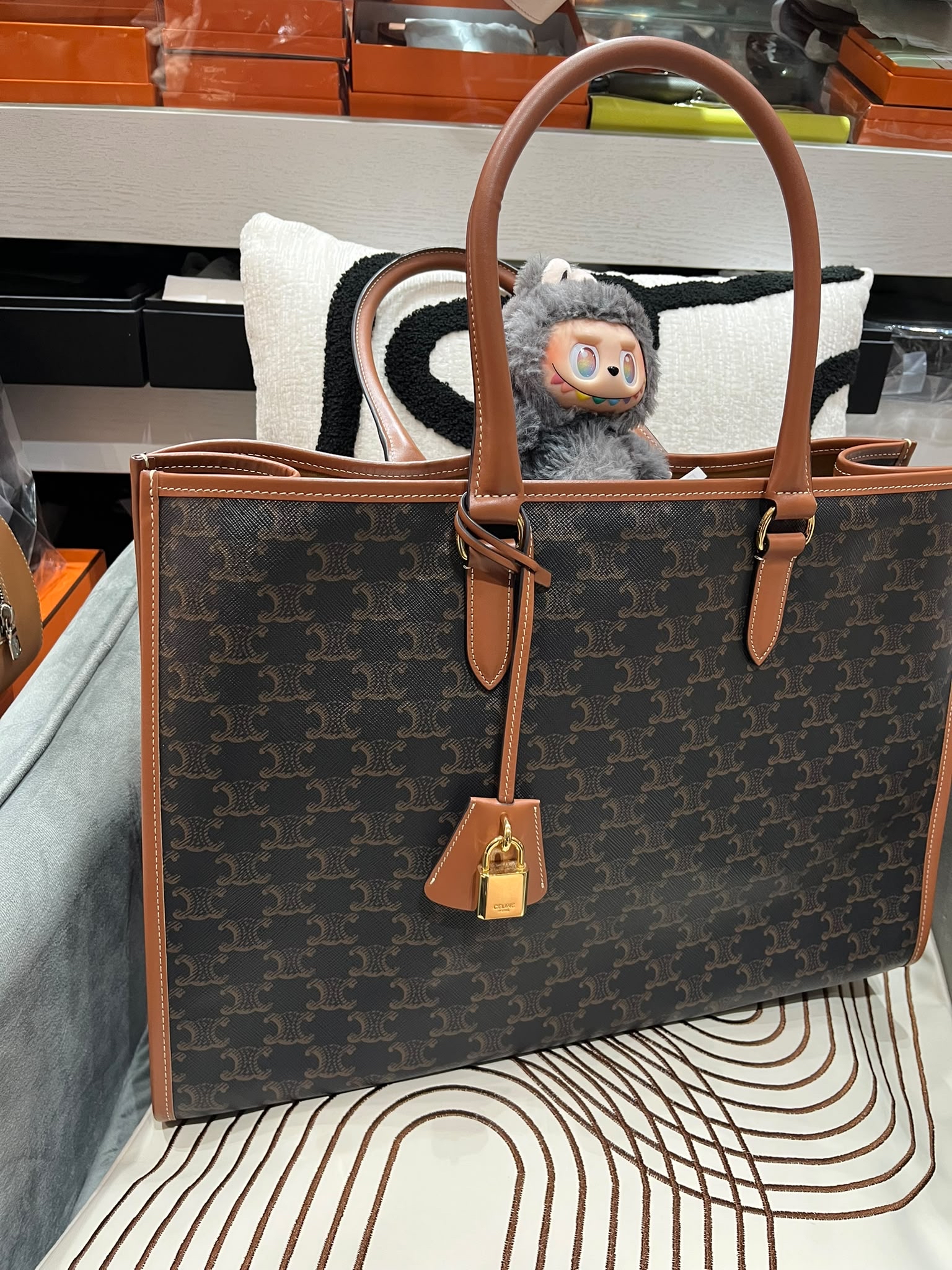 Celine Horizontal Cabas Tan tote bag 100%Authentic, 95%New ✅Dust bag