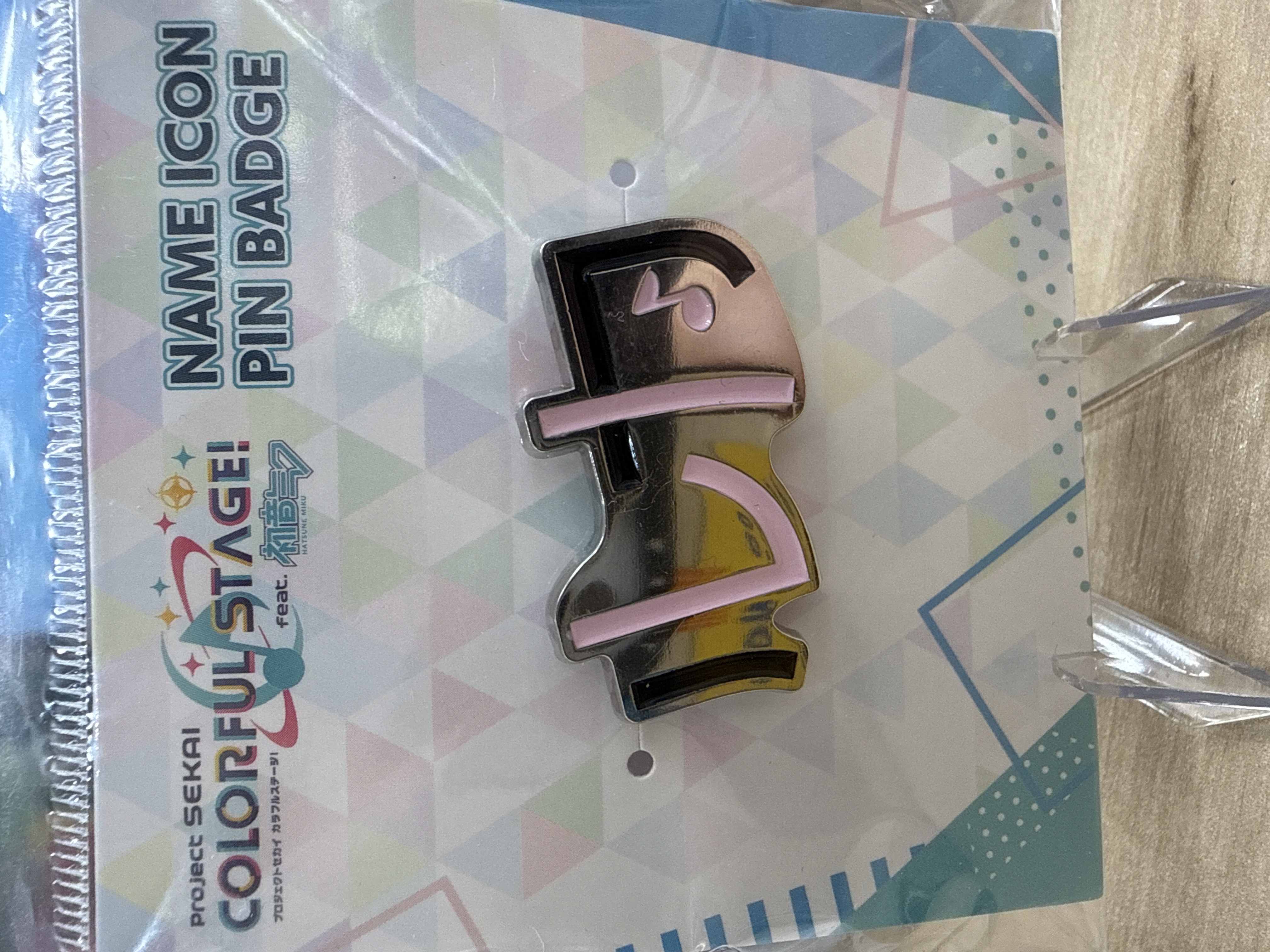 世界計劃 金屬名牌徽章 巡音流歌