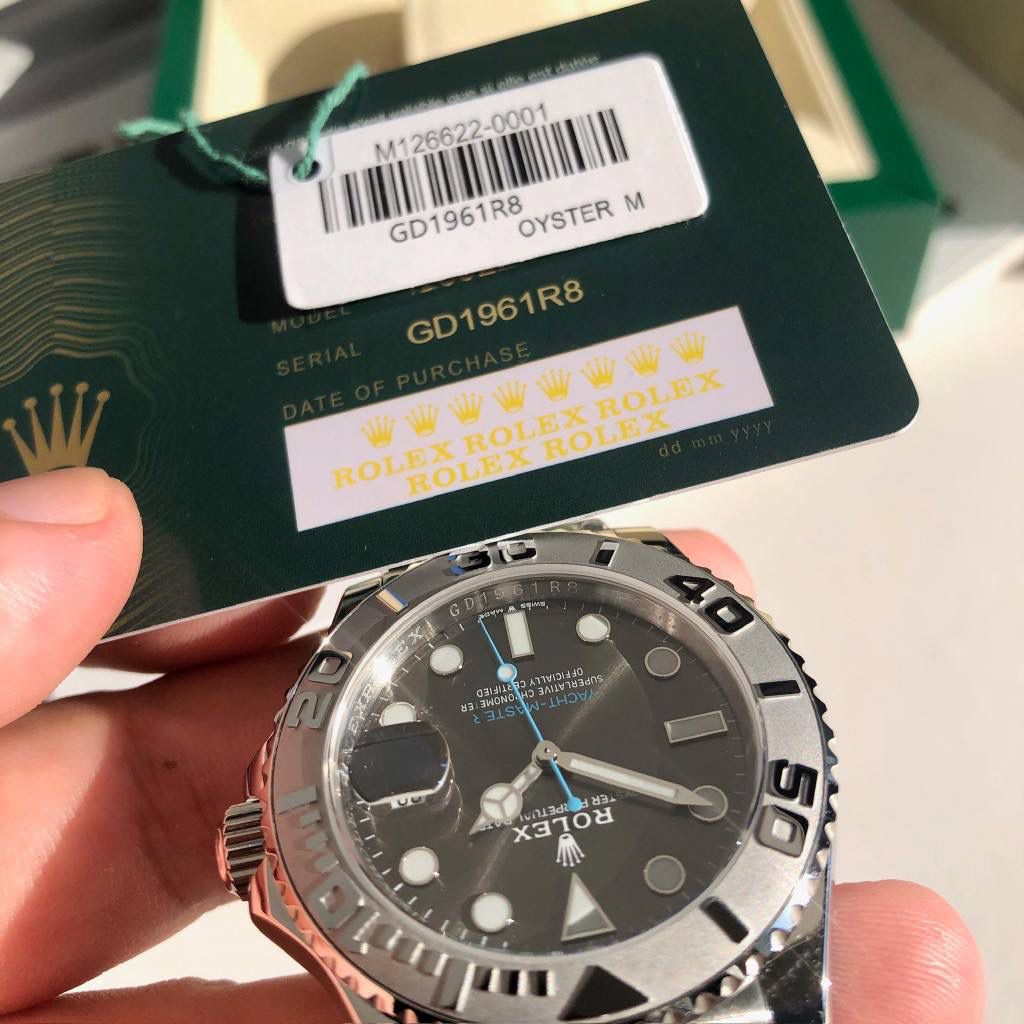 【经典名仕 一劳永逸】劳家爆款游艇名仕型系列m126622-0001男士腕表40mm游艇出货，继续秉承AD家族优质特色、独家出品一表一码，三码合一 【机芯】搭载AD专注而制0️⃣返修、💯全新原装西铁城8215全自动机械机芯，走时精准，性能优异，动力储备高达48小时 【表壳】316L精钢表壳 高端同步防指纹[强]陶瓷圈口原版同步双向旋转，完美呈现与原版一致的弧度、光泽，超强高密度矿物质玻璃镜面，精致的做工完美秉承原装的潜水游泳🏊‍♀️性能 【字面】大厂同步超强夜光，夜光刻度、表针无瑕疵斑点、晶莹剔透，细节同步正品，内影圈刻字清晰，字体匀称 【表带】搭载316精钢表链可调节原装表扣