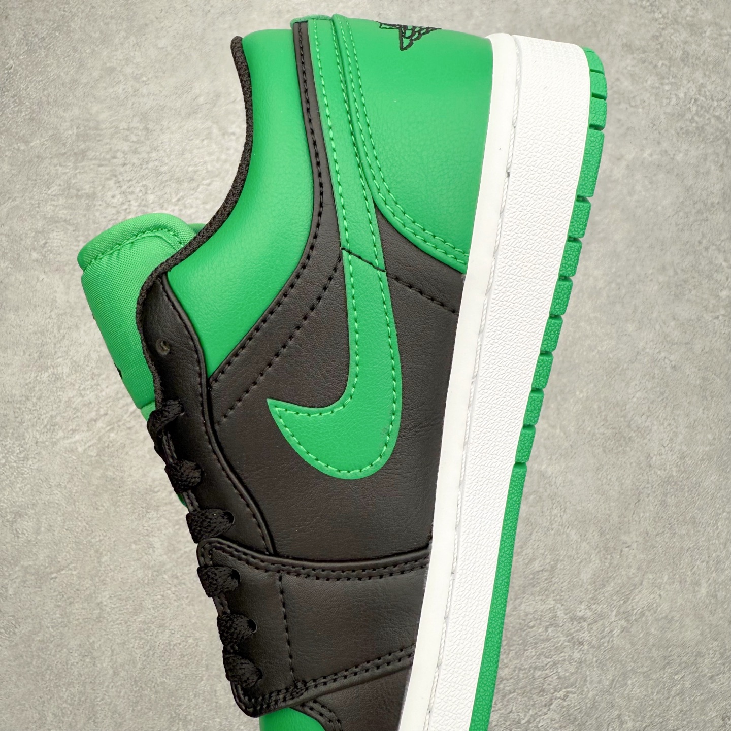 Air Jordan 1 Low 553558-065