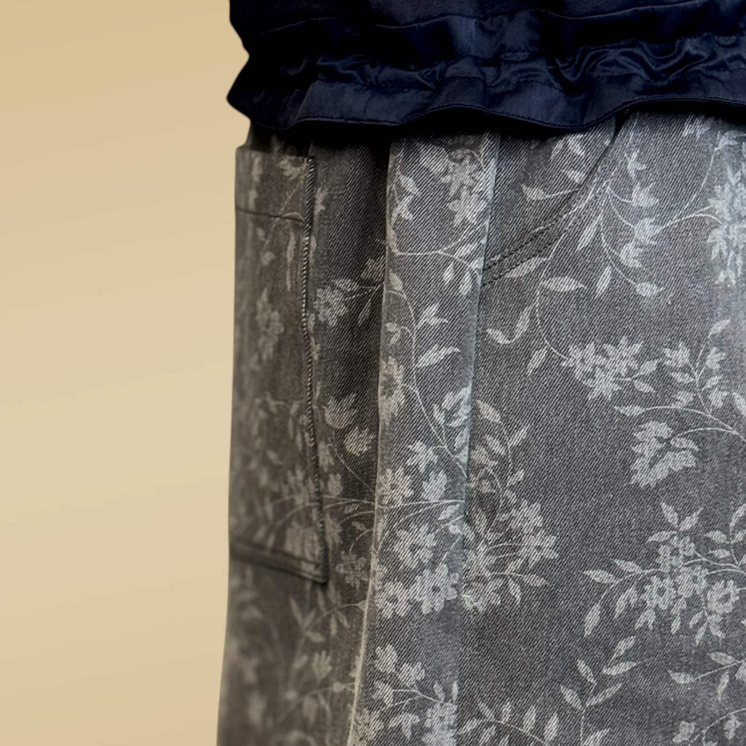 221125 暗印花牛仔褲