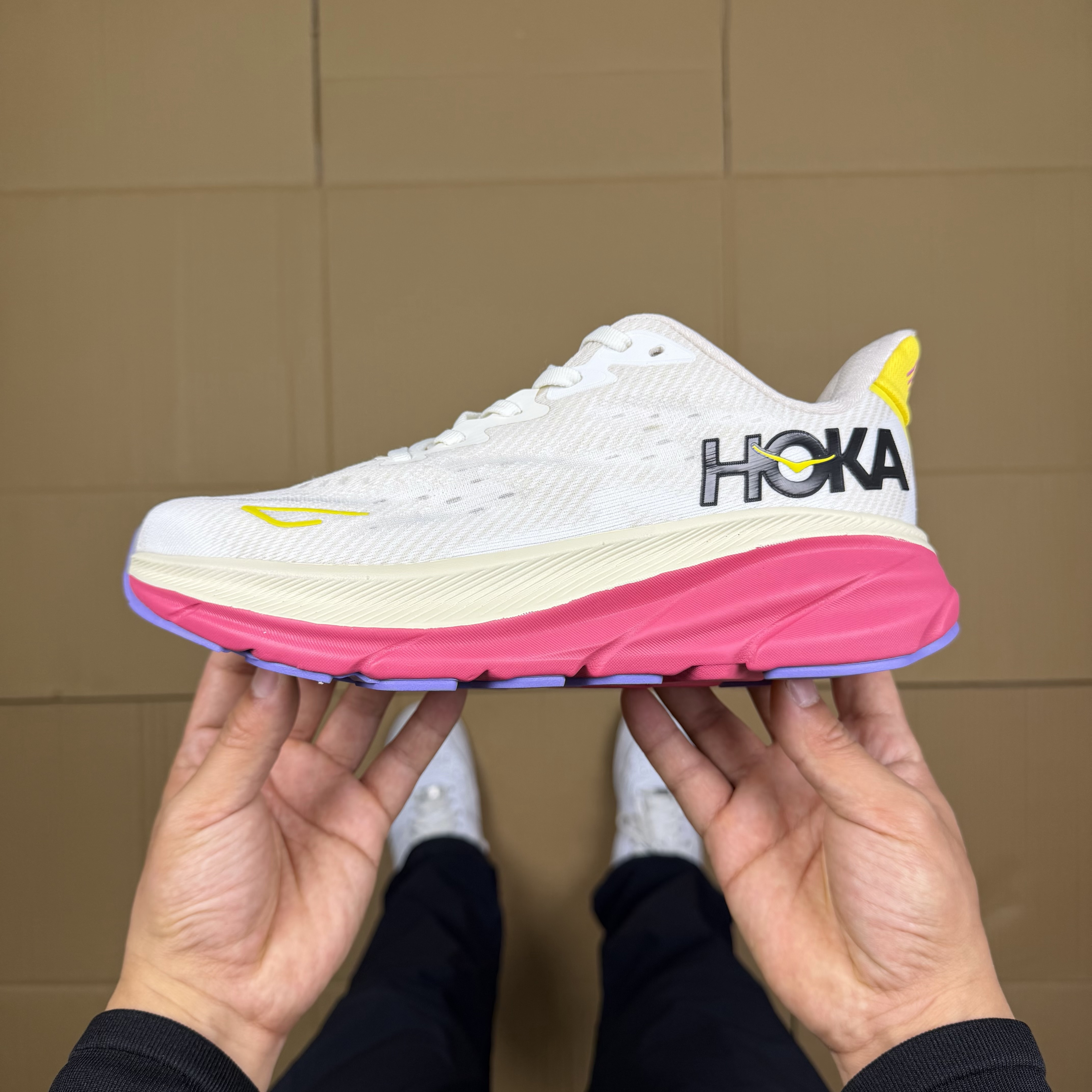 Hoka Clifton 9