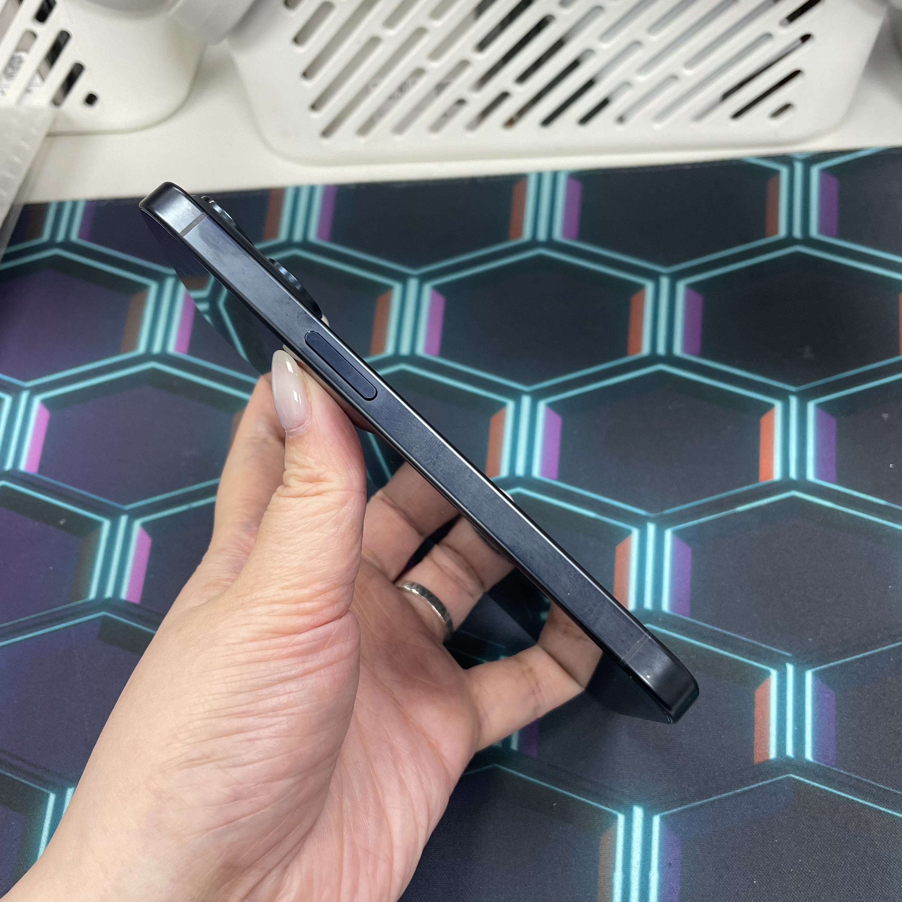 *6428 15 Pro 勁靚機 128GB 電99 藍色 blue