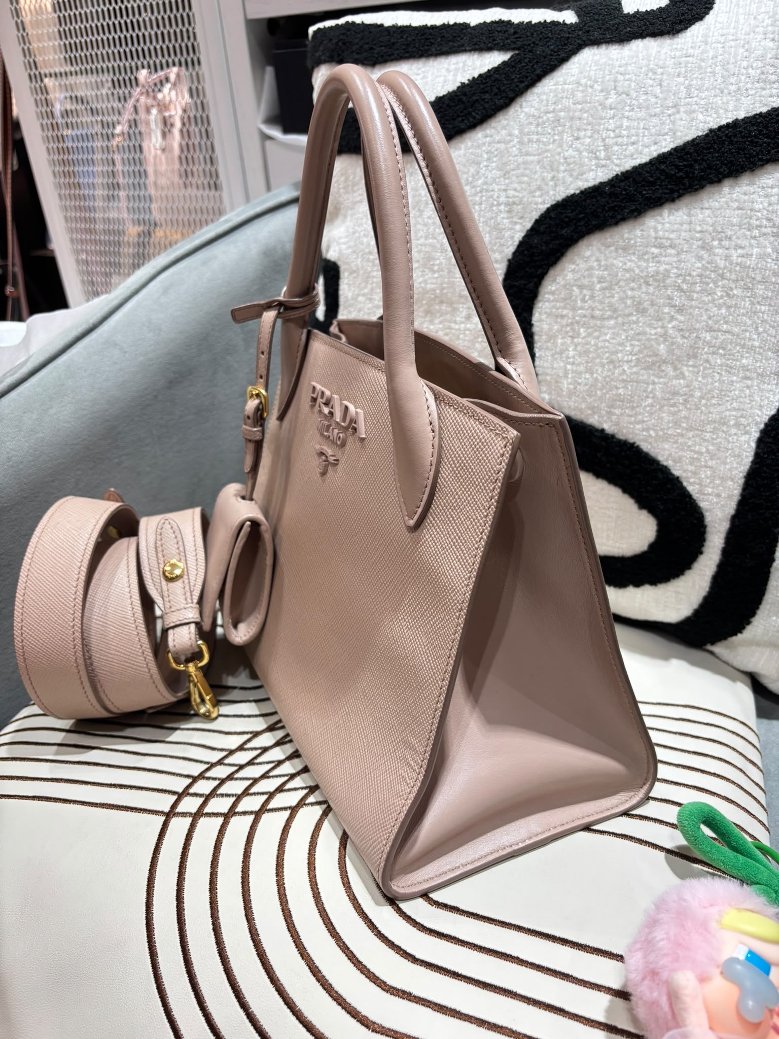 Prada shoulder bag 2way bag  100%Authentic, 95%New