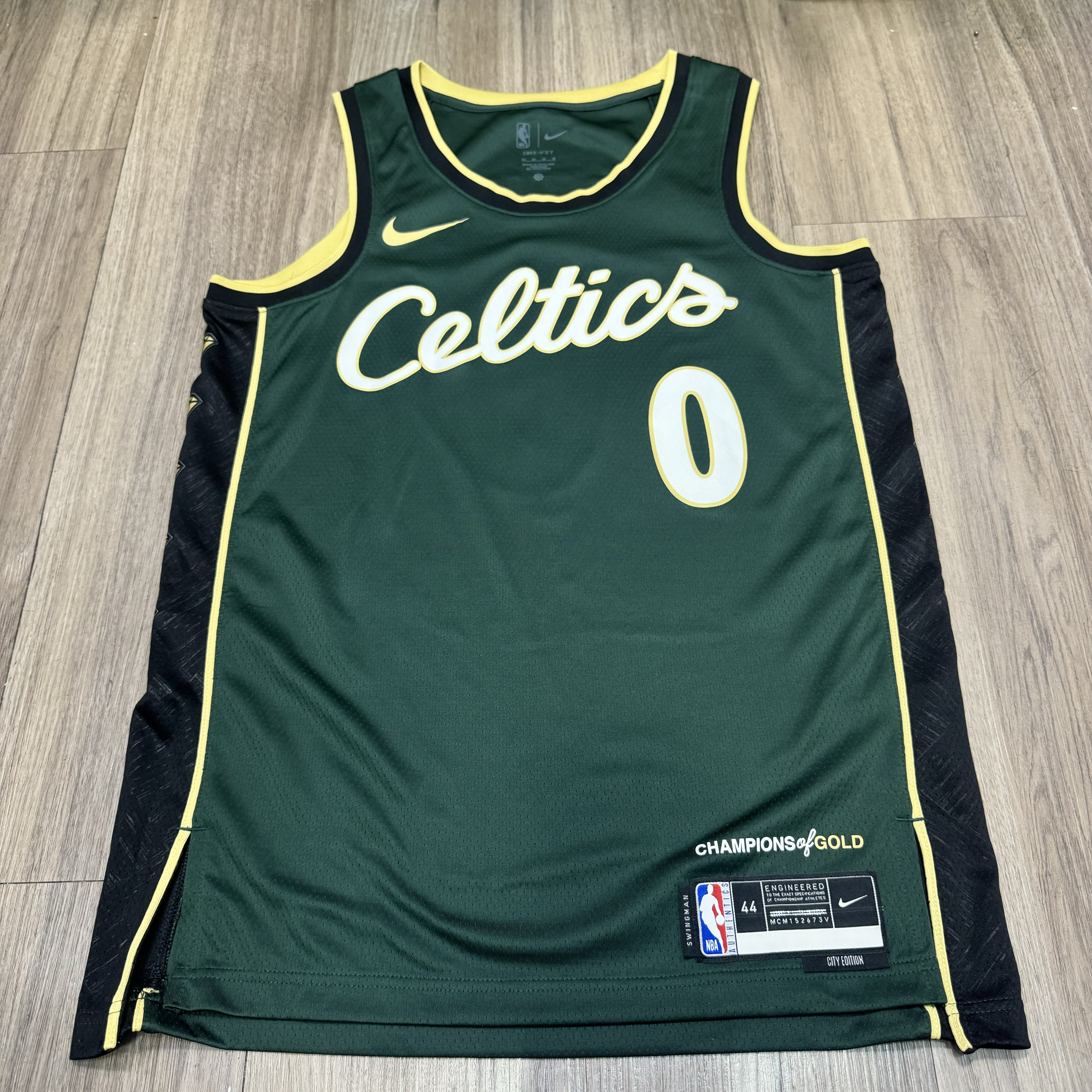 Nike Dri-FIT NBA Boston Celtics Jayson Tatum City Edition 2022/23 Swingman Jersey
