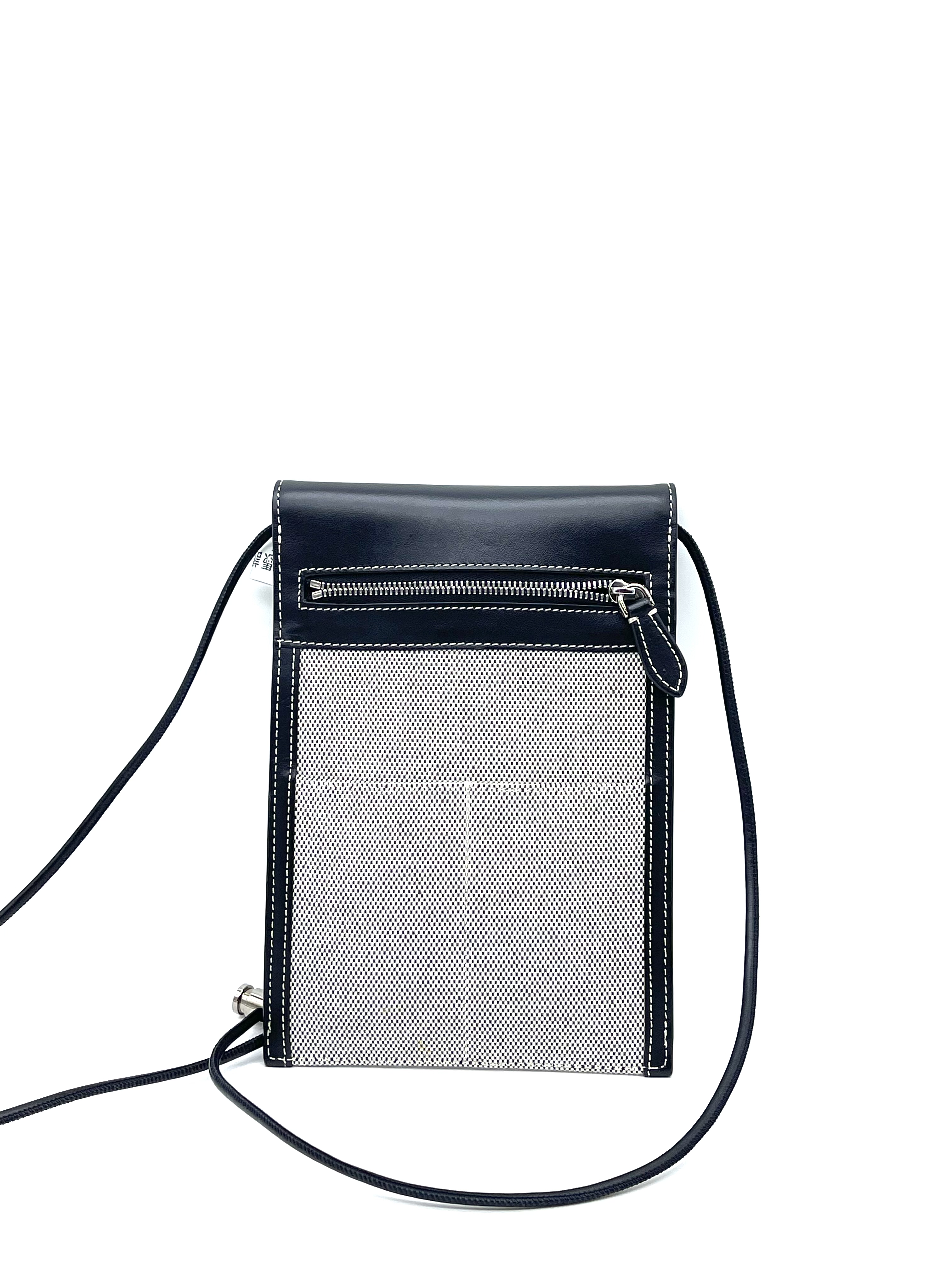 Pre-owned Burberry phone WOC / Product Code: 26040218