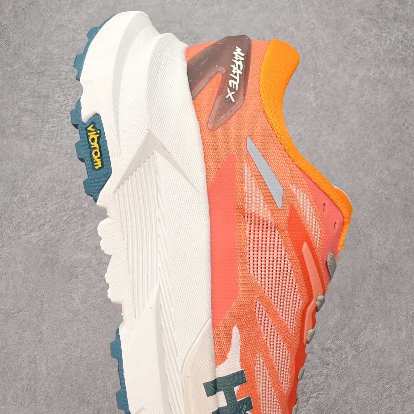 Hoka One One Mafate X