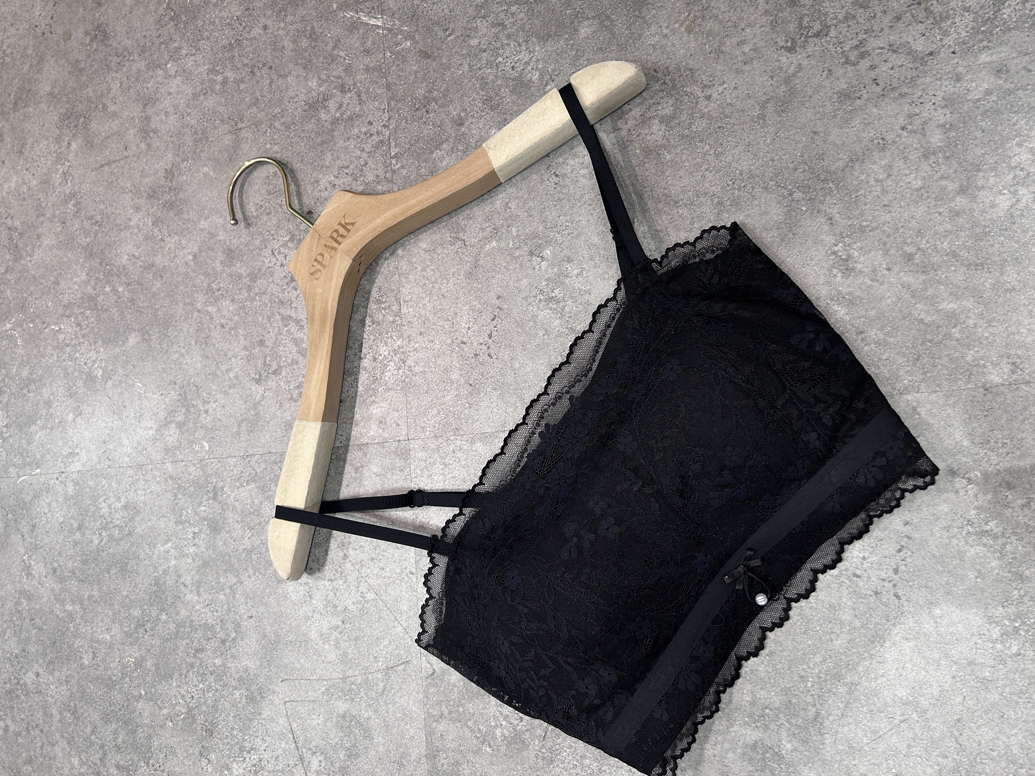 蕾絲平口吊帶背心