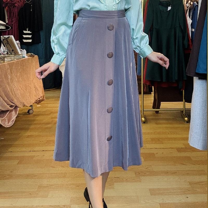 Vintage Button-Accented Grey Swing Skirt with pockets - 28~28.5" (TBC)