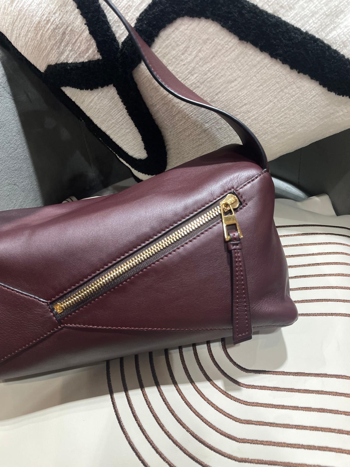 Loewe puzzle hobo calfskin  100%Authentic,95%new ✅dust bag 