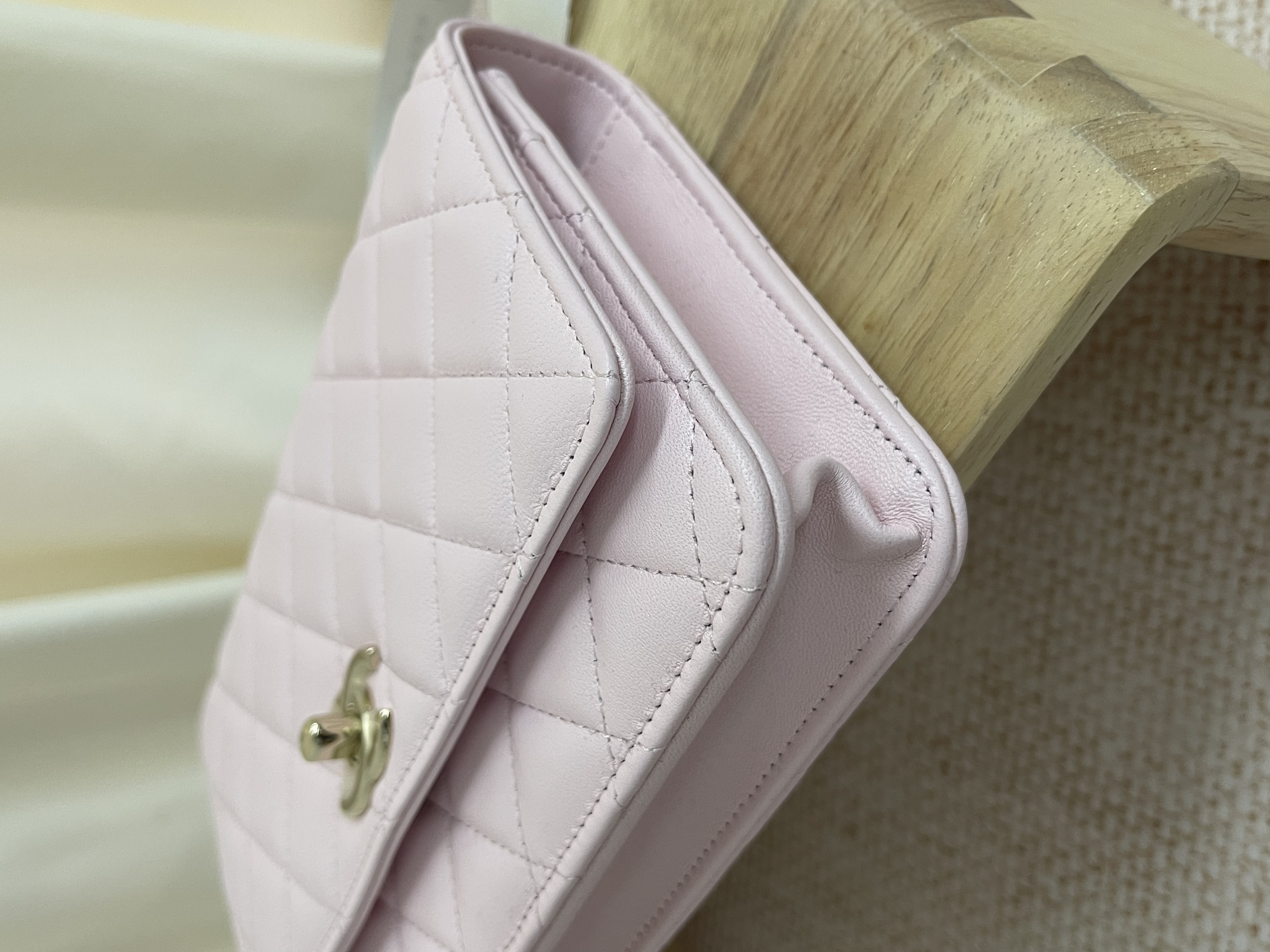 Pre-owned Chanel WOC/ Product Code: 26030102