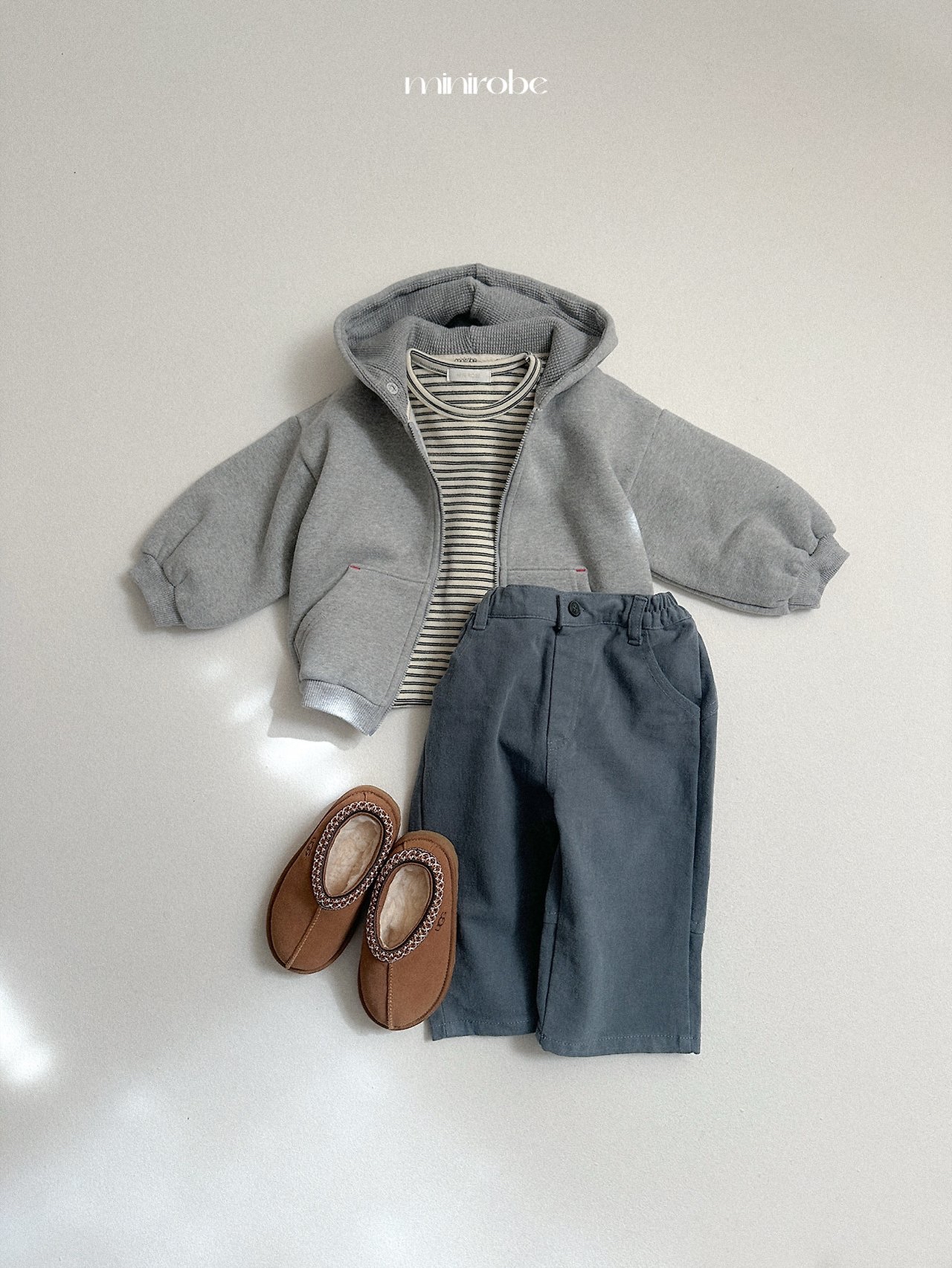 Mnirobe | Barrel hood zip-up