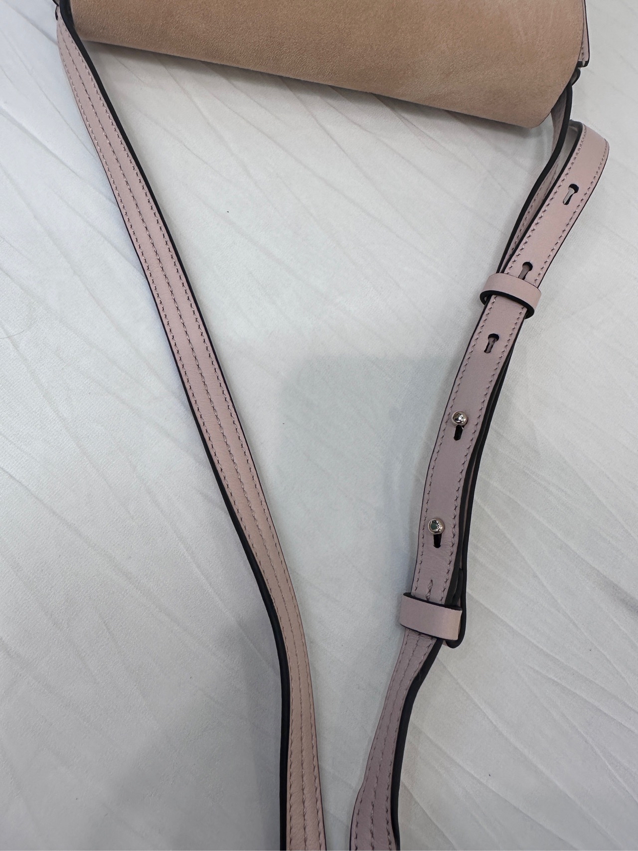 【預訂貨品】Chloe粉色拼麂皮faye