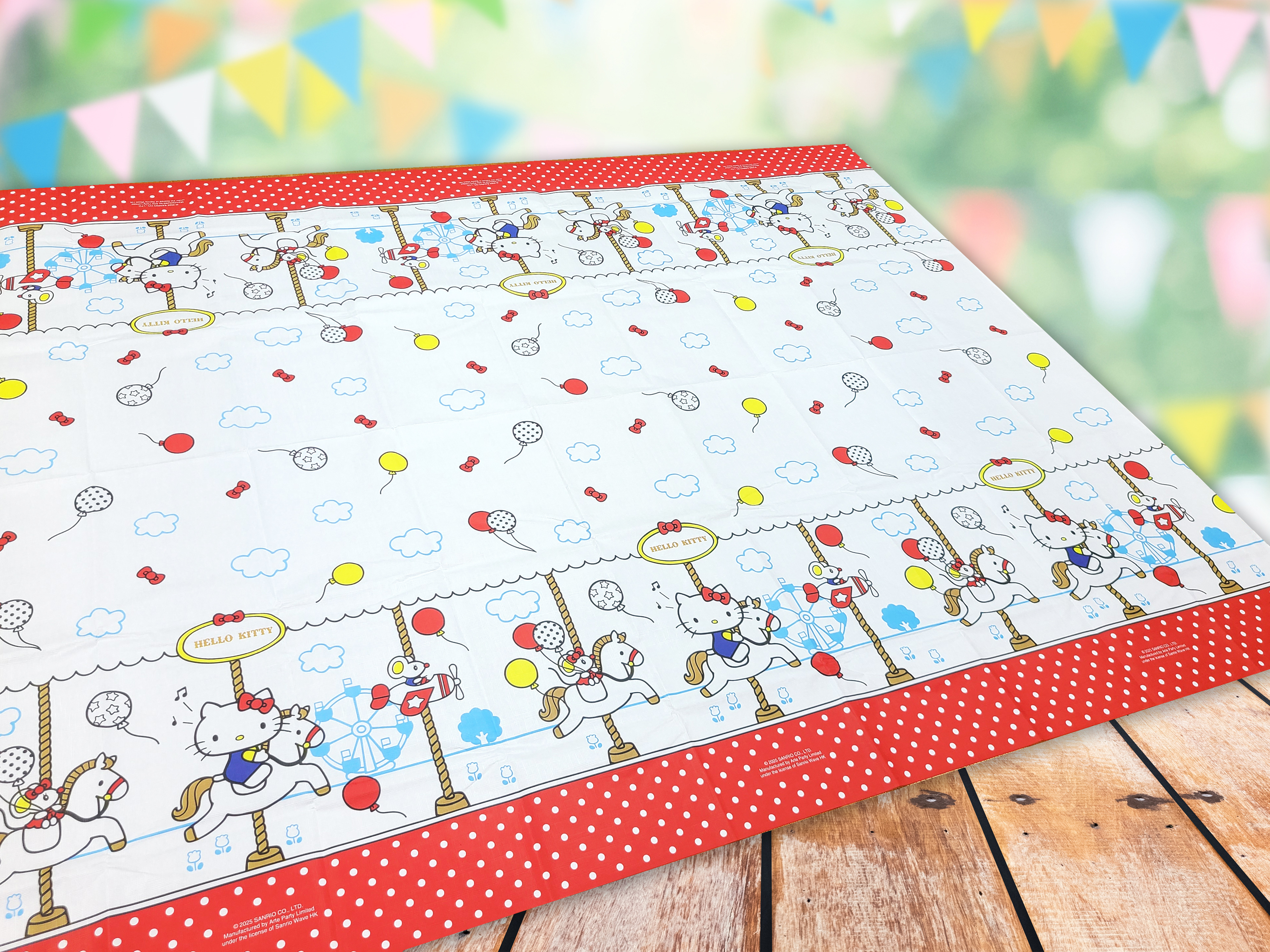 Sanrio Hello Kitty 紙檯布 (約 121 厘米 x 152 厘米) (夢幻旋轉木馬) [Sanrio 許可產品]