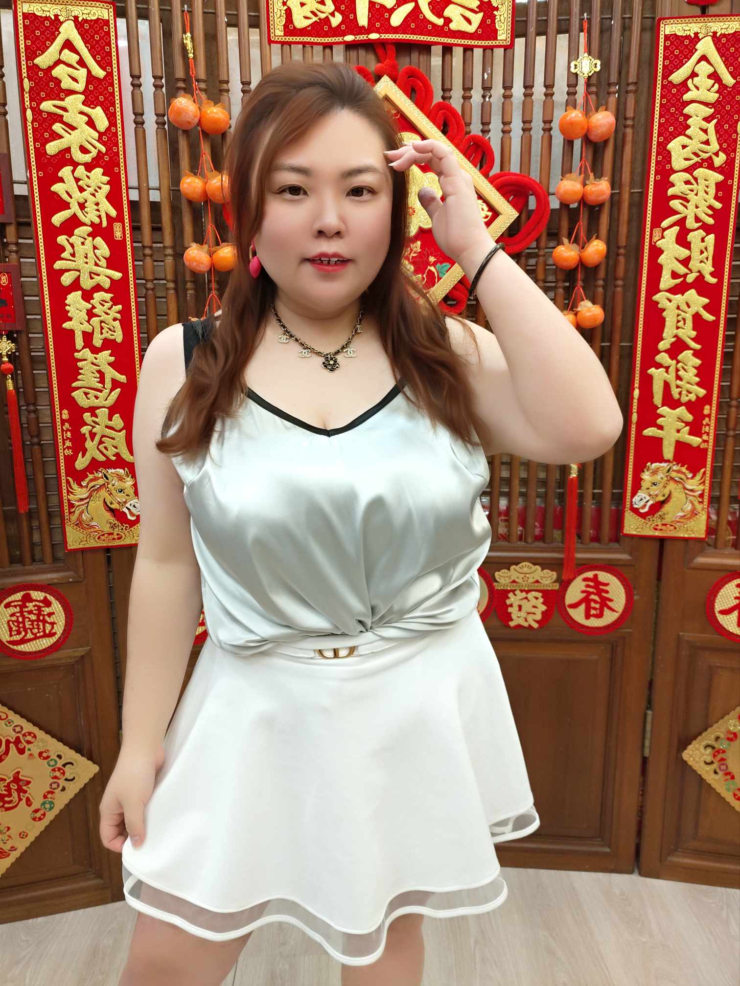 NJN05 TW#967 V领吊带绸缎小背心