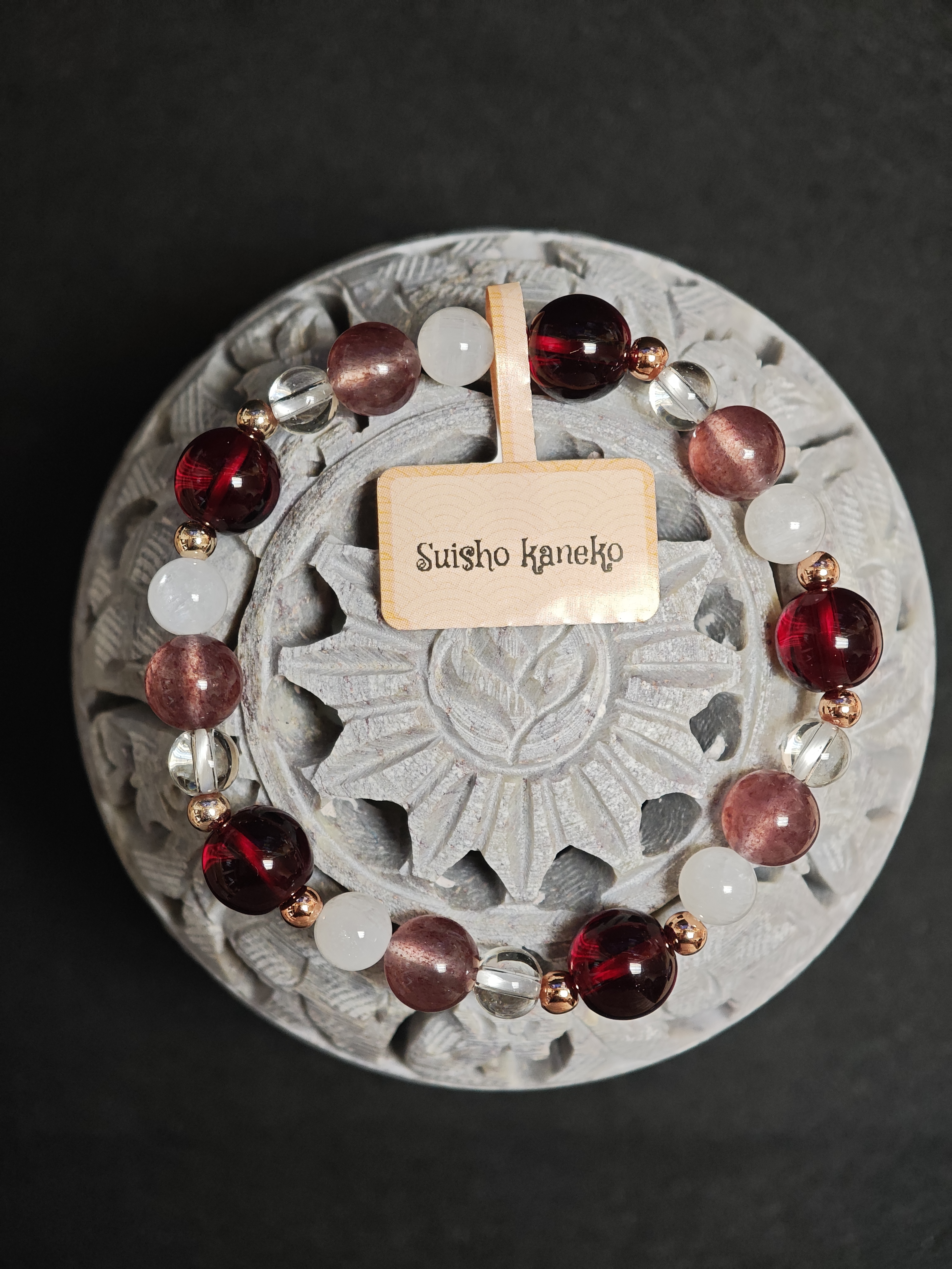 ✨新品DIY水晶手串😑✨♥️石榴石✨🌕月亮石✨❣️鴿血草莓晶功效✨⚪白水晶✨