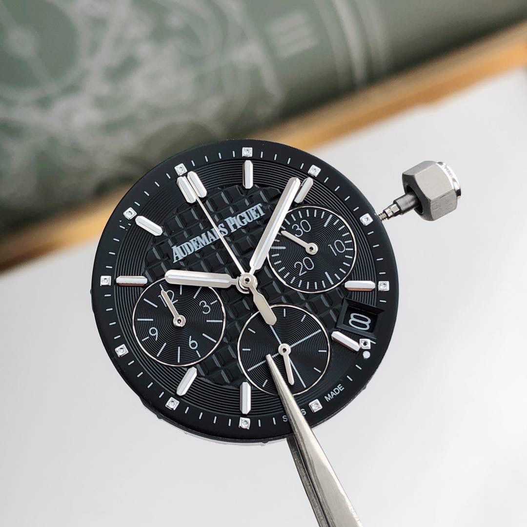 专业师傅拆解 各类零部件放大实拍 每一个配件都是精挑细选出的精品‼️