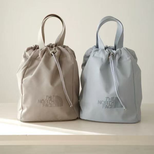 👜✨ 廠單TNF兩用水桶袋。$85隻。2隻起$78隻。The North Face 26SS 2WAY Bucket Bag Mini ✨👜