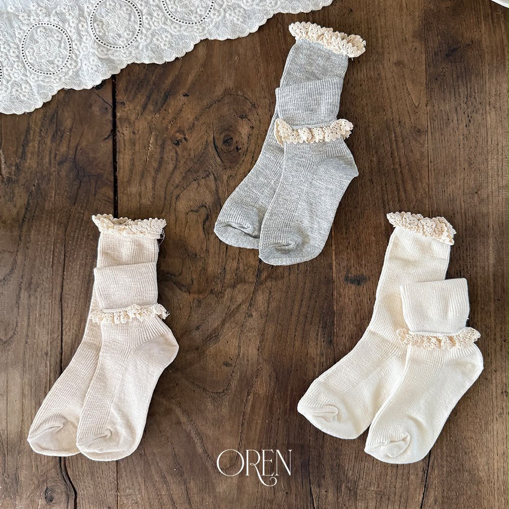 CH6154 Socks Set
