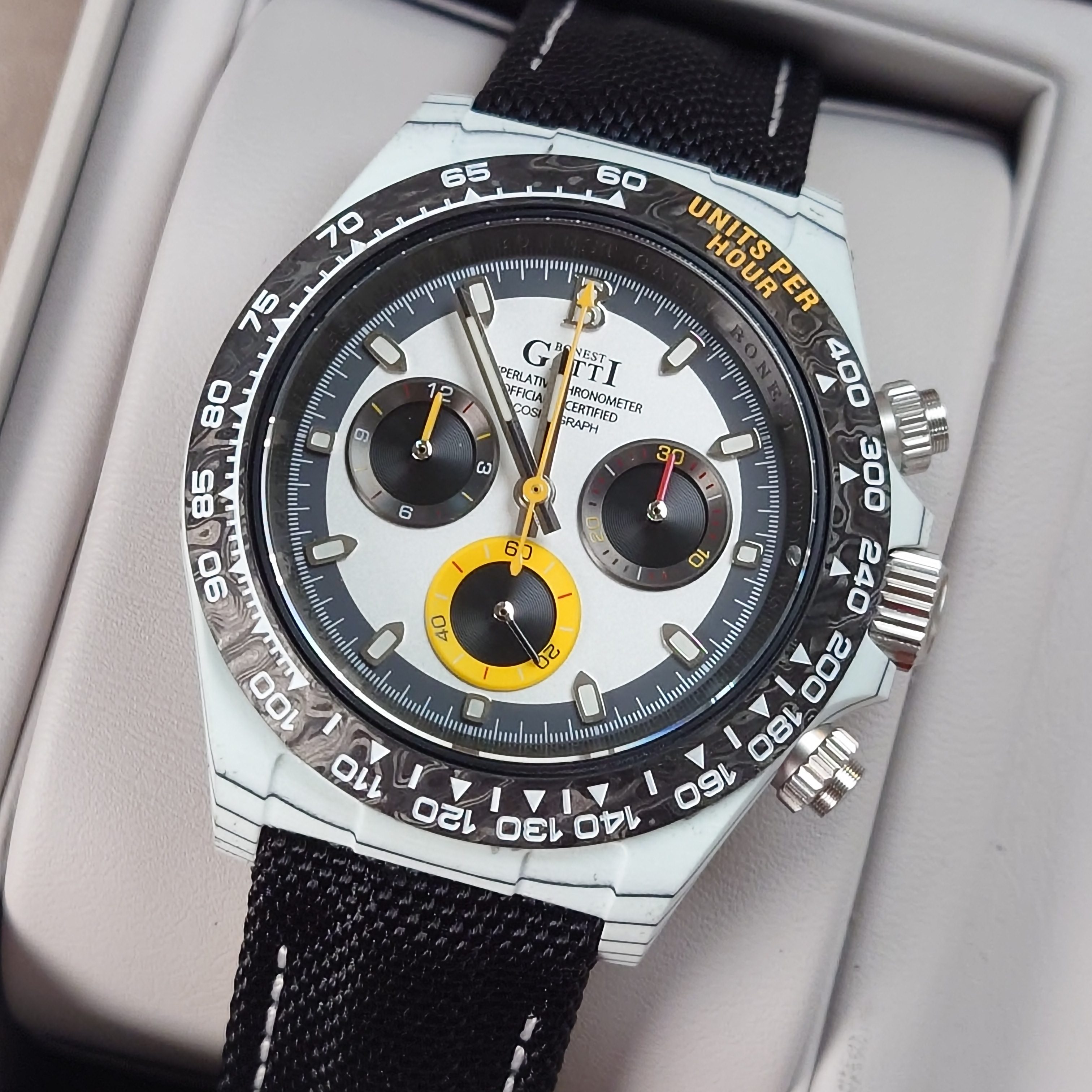 Bonest Gatti 現貨發售 地通拿款碳纖纖機械計時錶 BG9010-L3 白碳纖