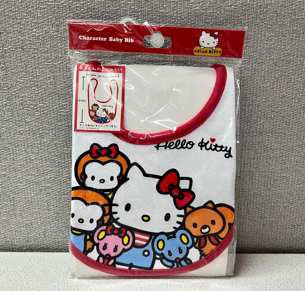🎌日本直送🎌Hello Kitty 嬰兒圍兜 