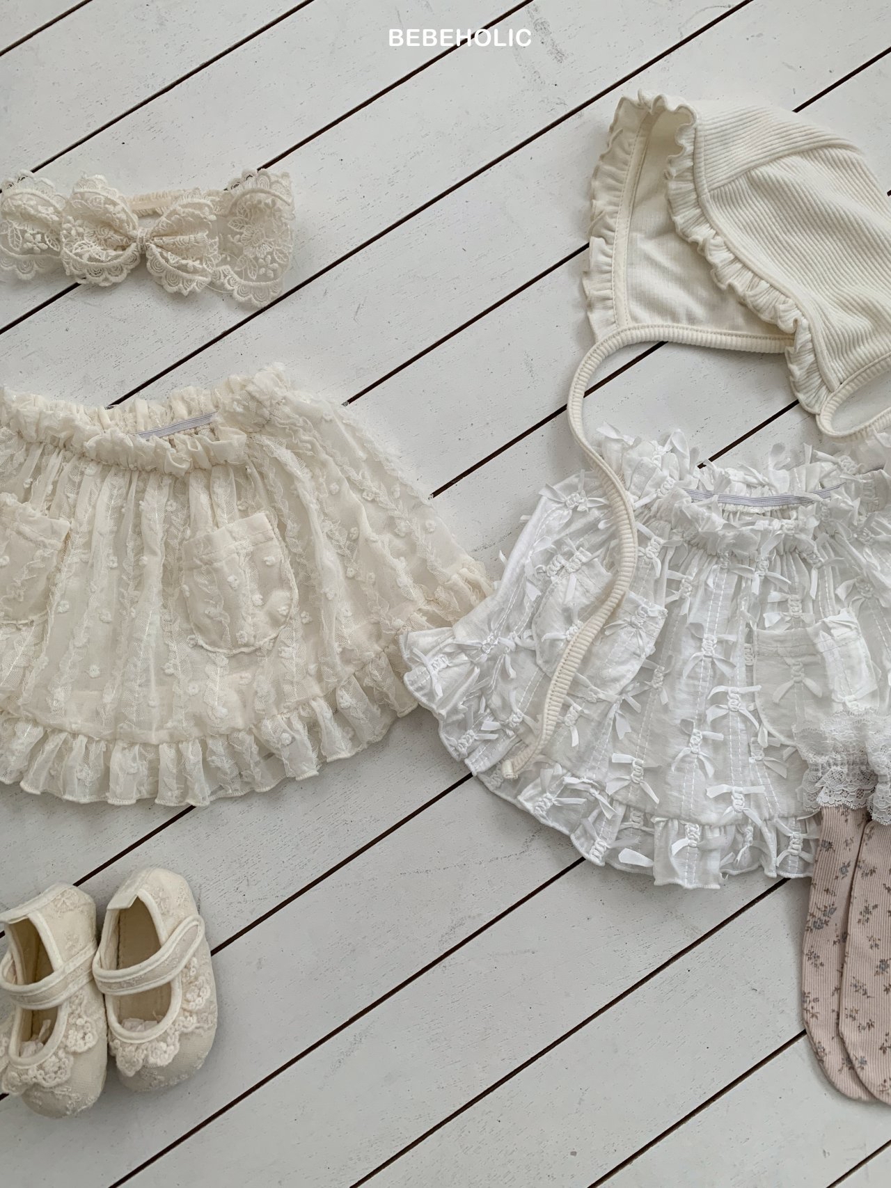 🌸預訂 韓國直送🌸🇰🇷BEBEHOLIC兩色法式絲帶蕾絲半身裙