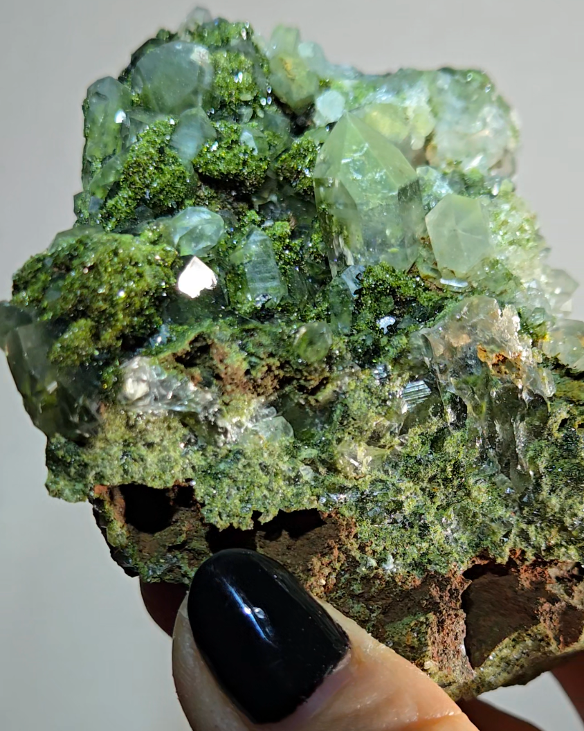 Epidote specimen with rainbow quartz and DTs - ED2
