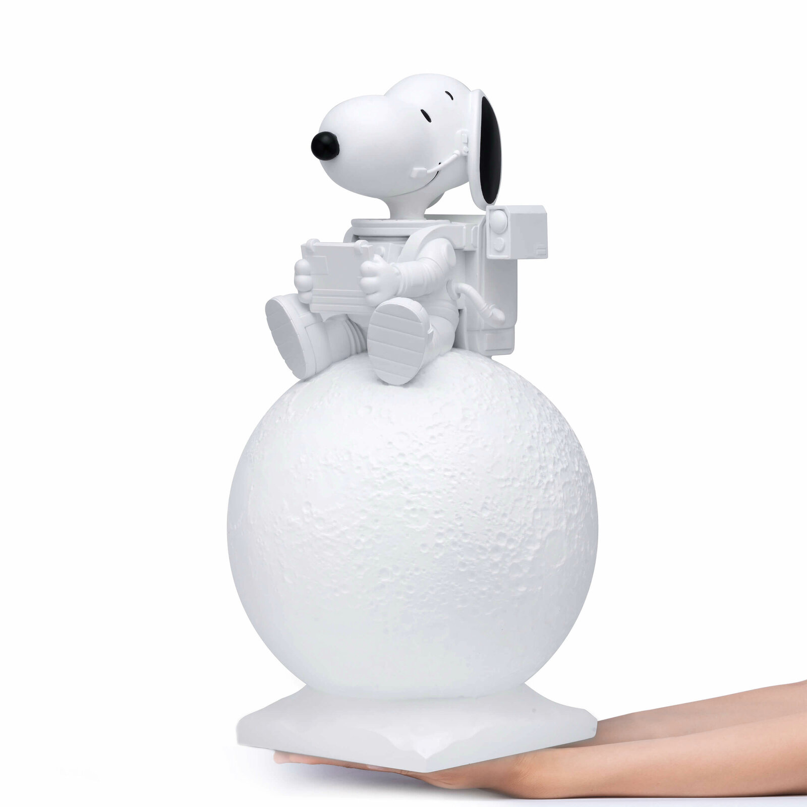 📦訂購 台灣限定 Jarll SNOOPY 史努比 星球限量款 (白) 擺飾