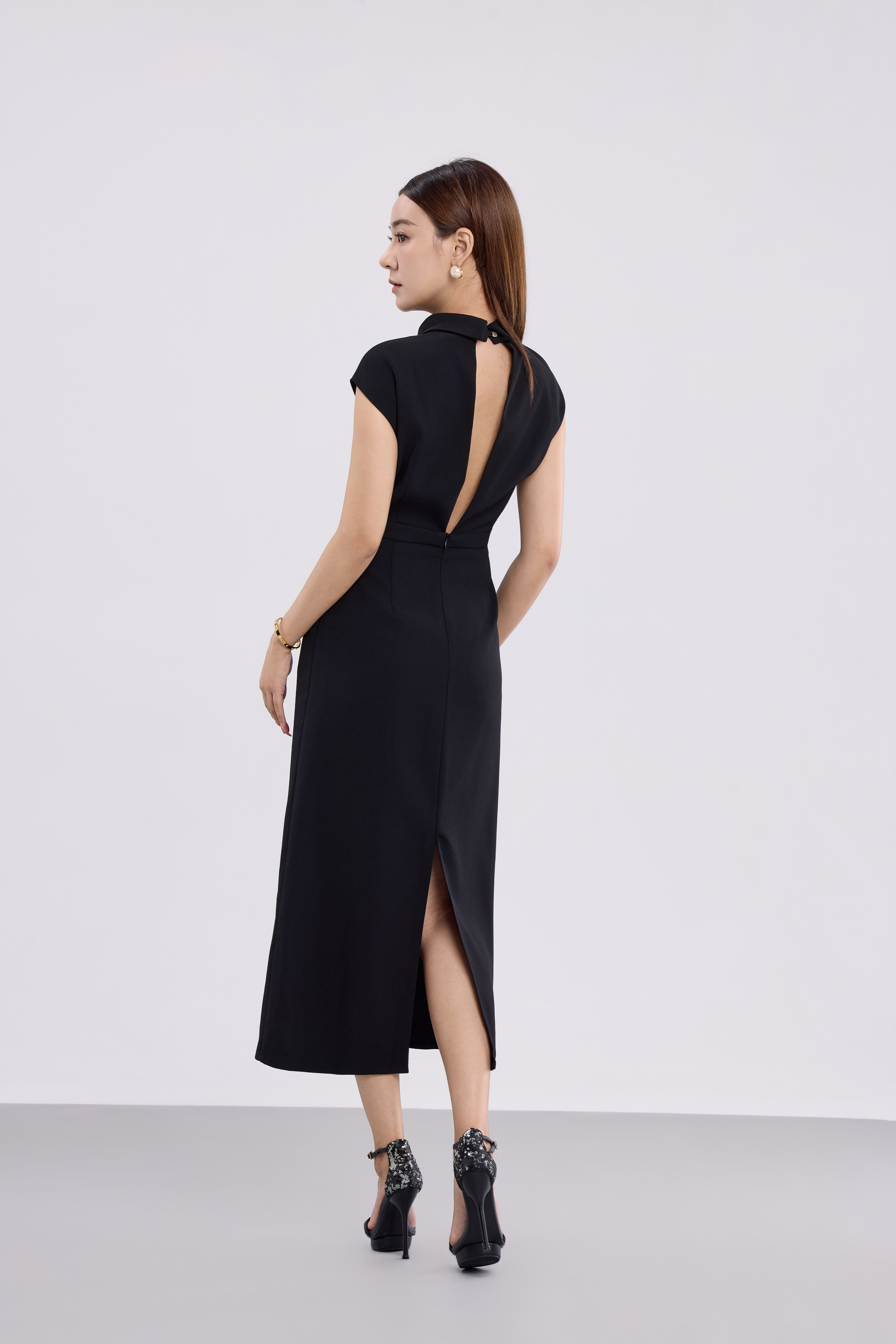 14241328 Aurora Open-Back Elegance Dress