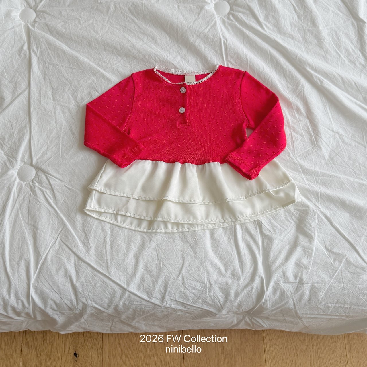 Ninibello | Eyelet Tulip Layered T-shirt 