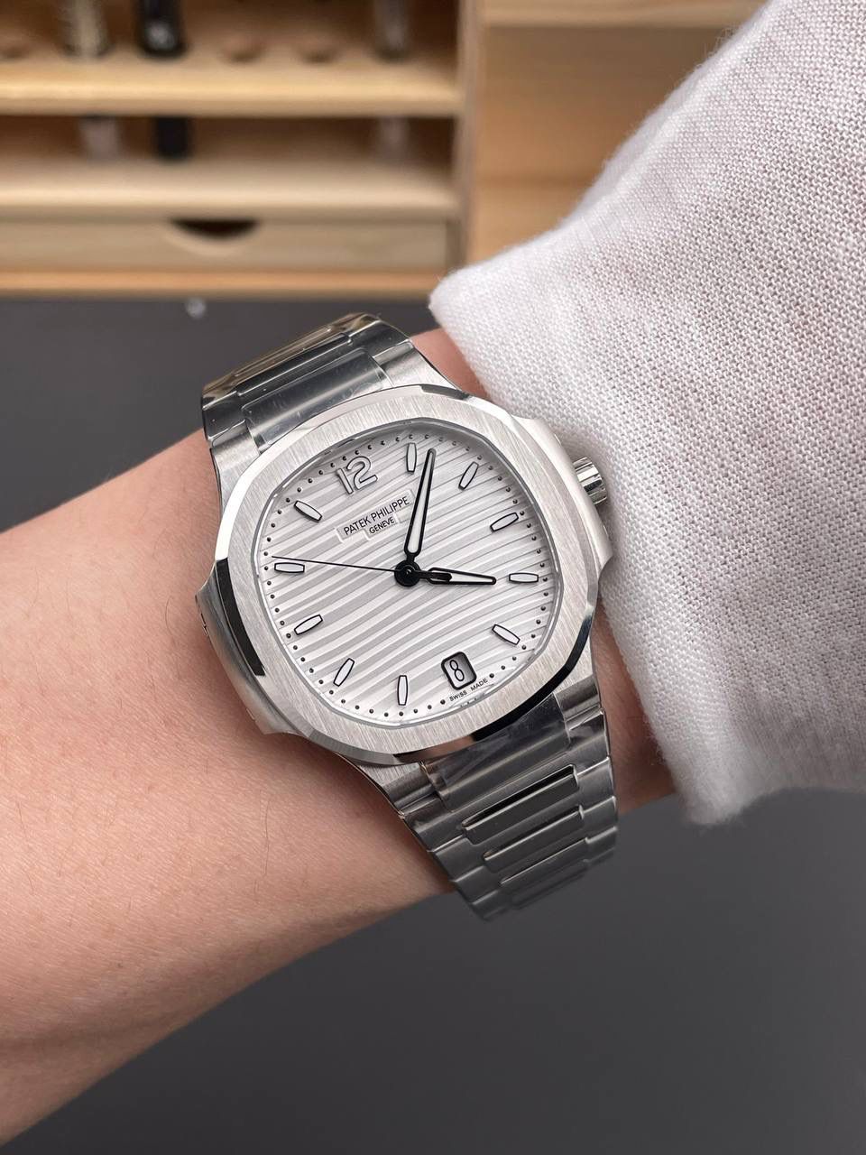 🌐鹦鹉螺7118 白盘女款/35.2mm/324机🌐