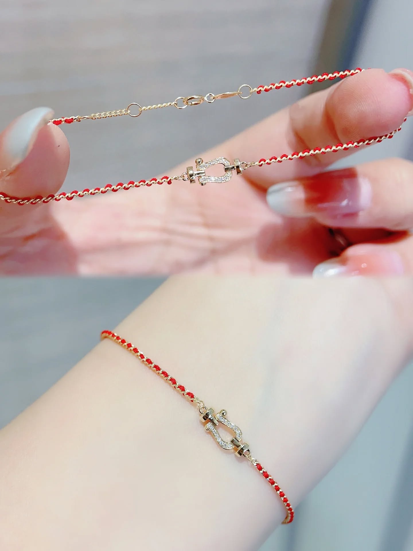 本命年紅紅火火馬年暴富紅繩安排上❤️ 今年最愛紅繩 18k金天然鑽石紅繩手