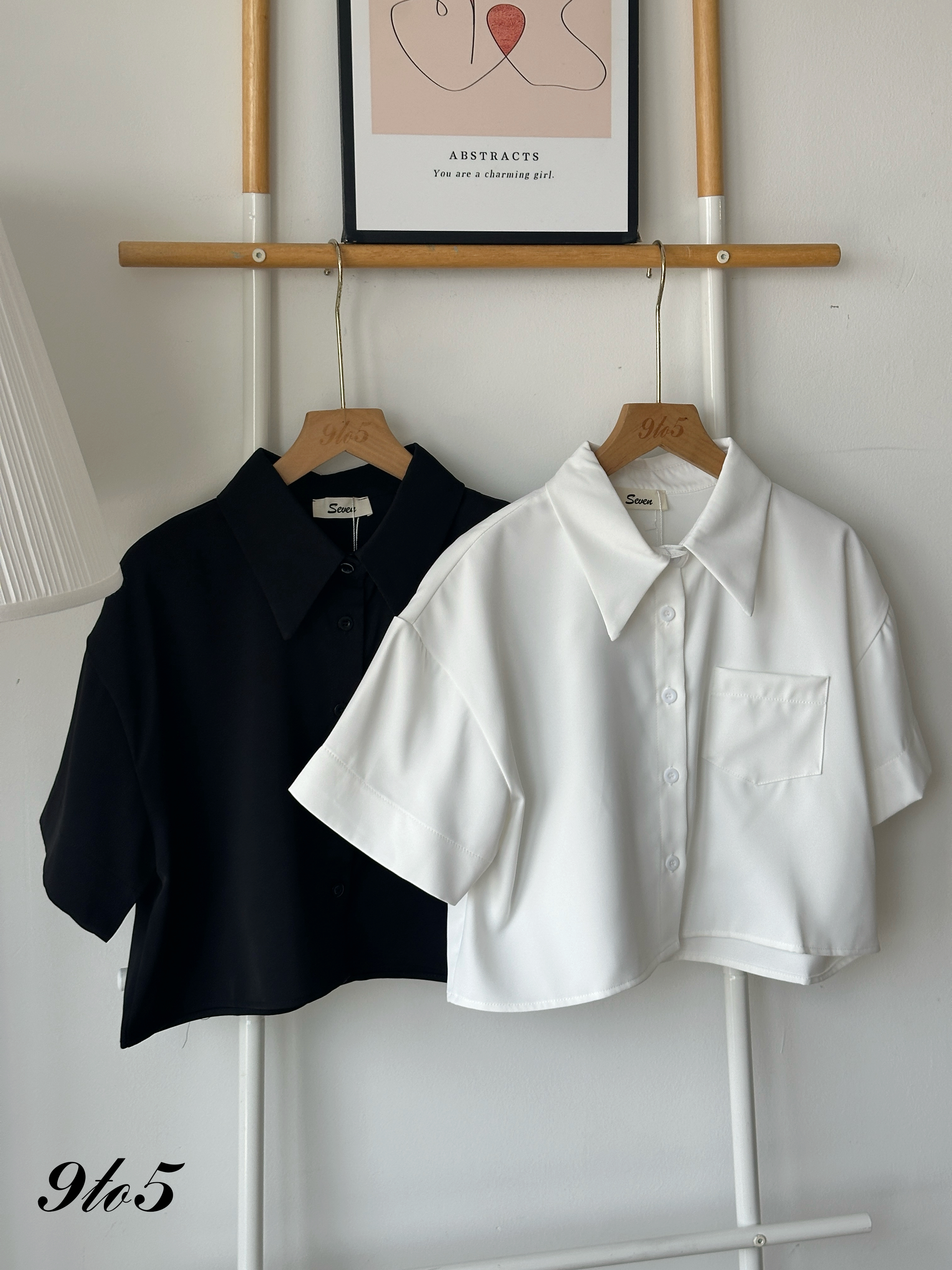 T4158 Classic Crop Shirt - Black & White