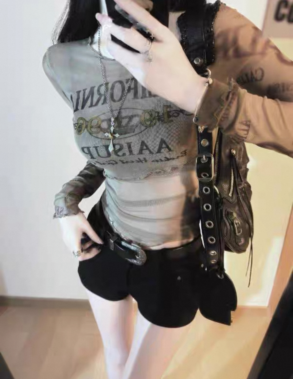 TP247修身网纱上衣