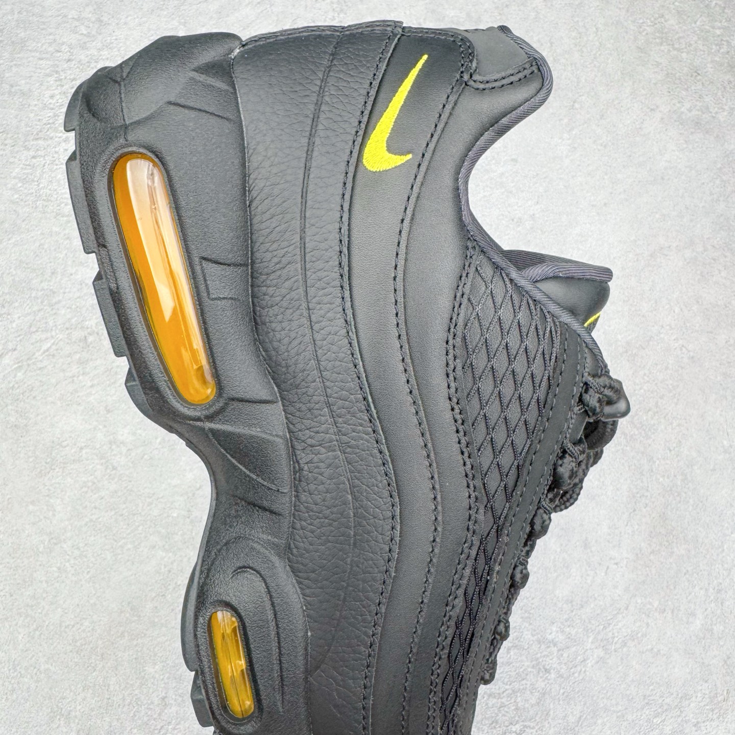 Nike x Corteiz Air Max 95 SP "Honey Black" FB2709-003  