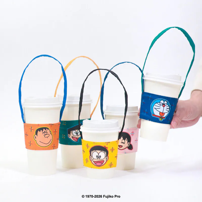 [訂購] 多啦A夢飲品杯套 杯袋 （全角色大集合) 旅行