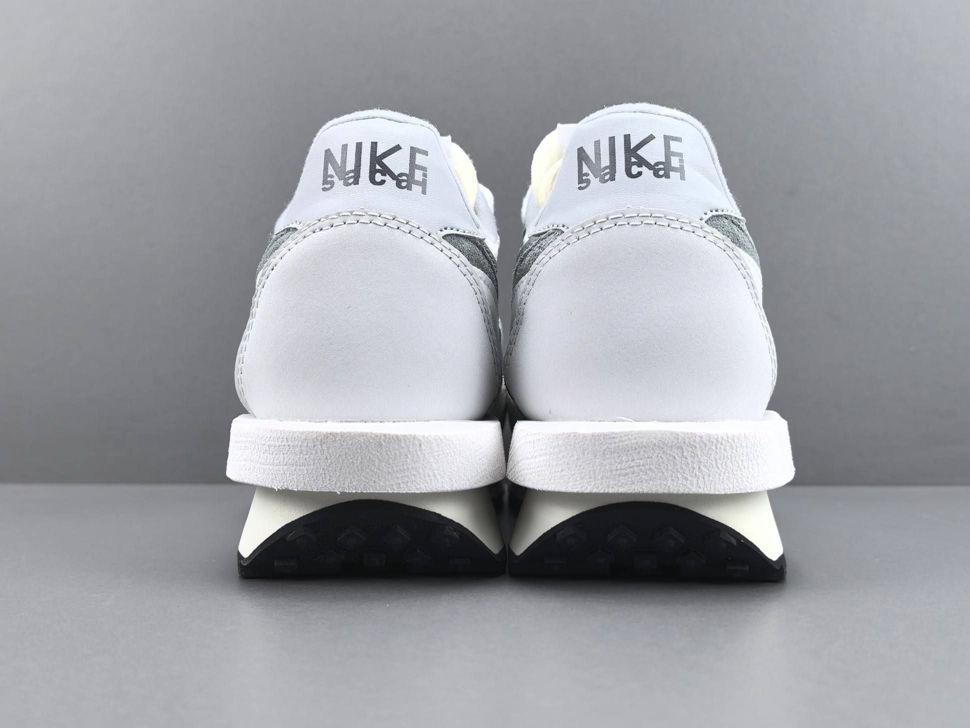 Nike LD Waffle Sacai Summit White  BV0073-100