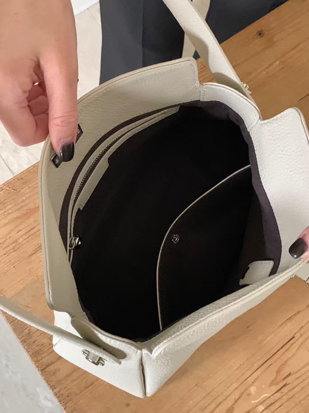 DM02_05 Kelly扣飯盒包 (4色)