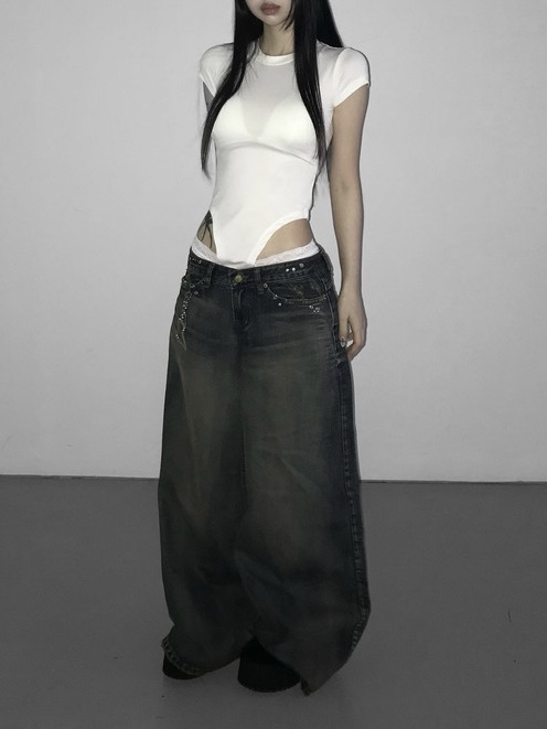 Pierced Low Rise Flare Denim Pants