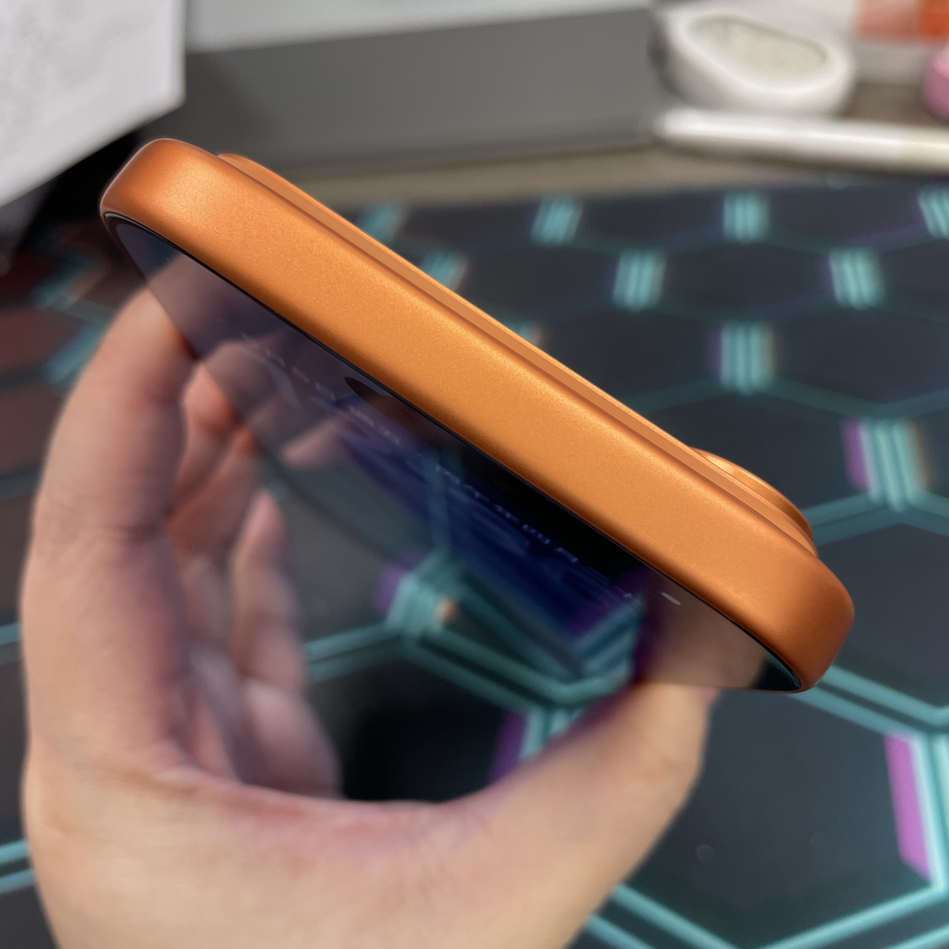 *6720 17 pro max 未使用品 1TB 電100 橙色 orange