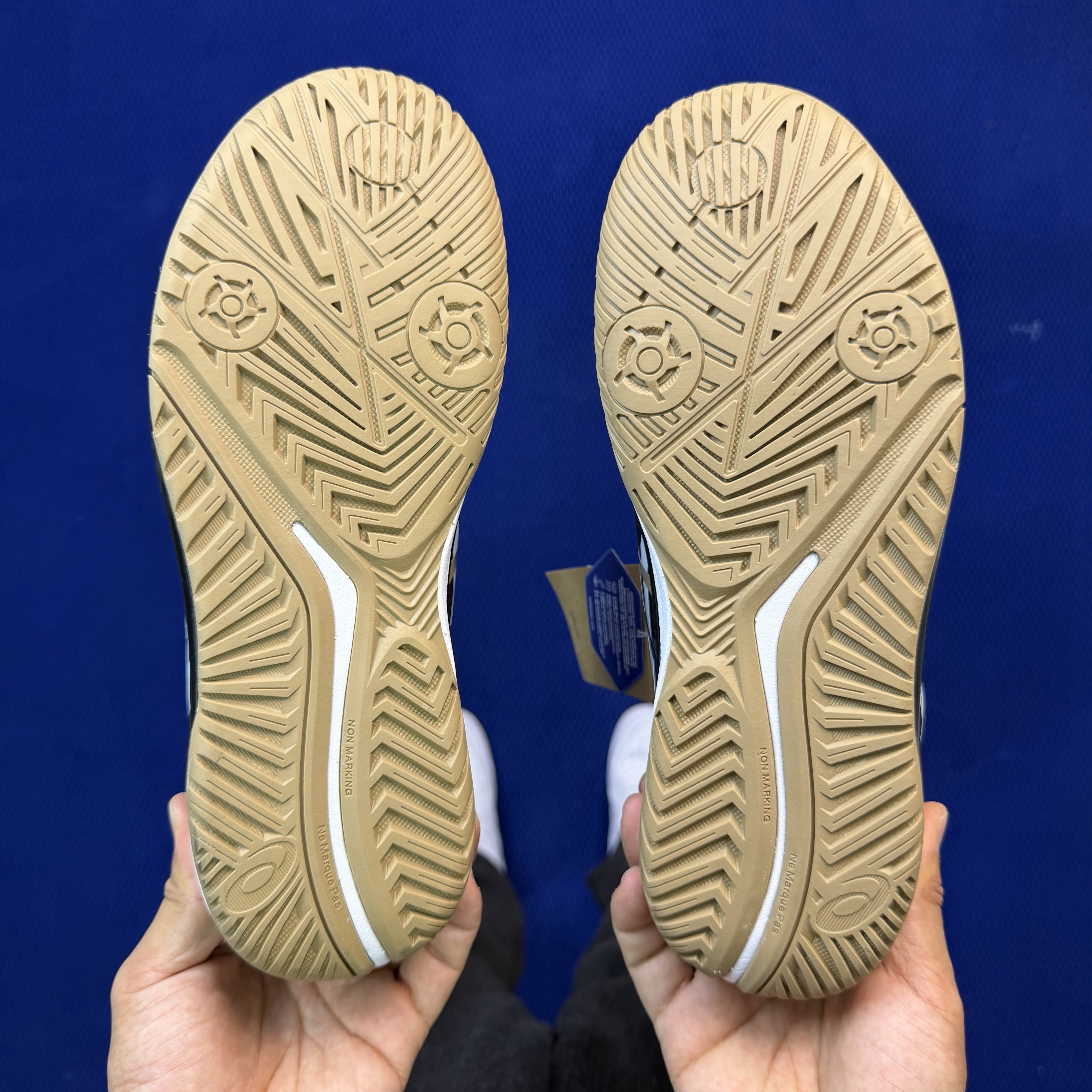 Asics Gel-Resolution 9