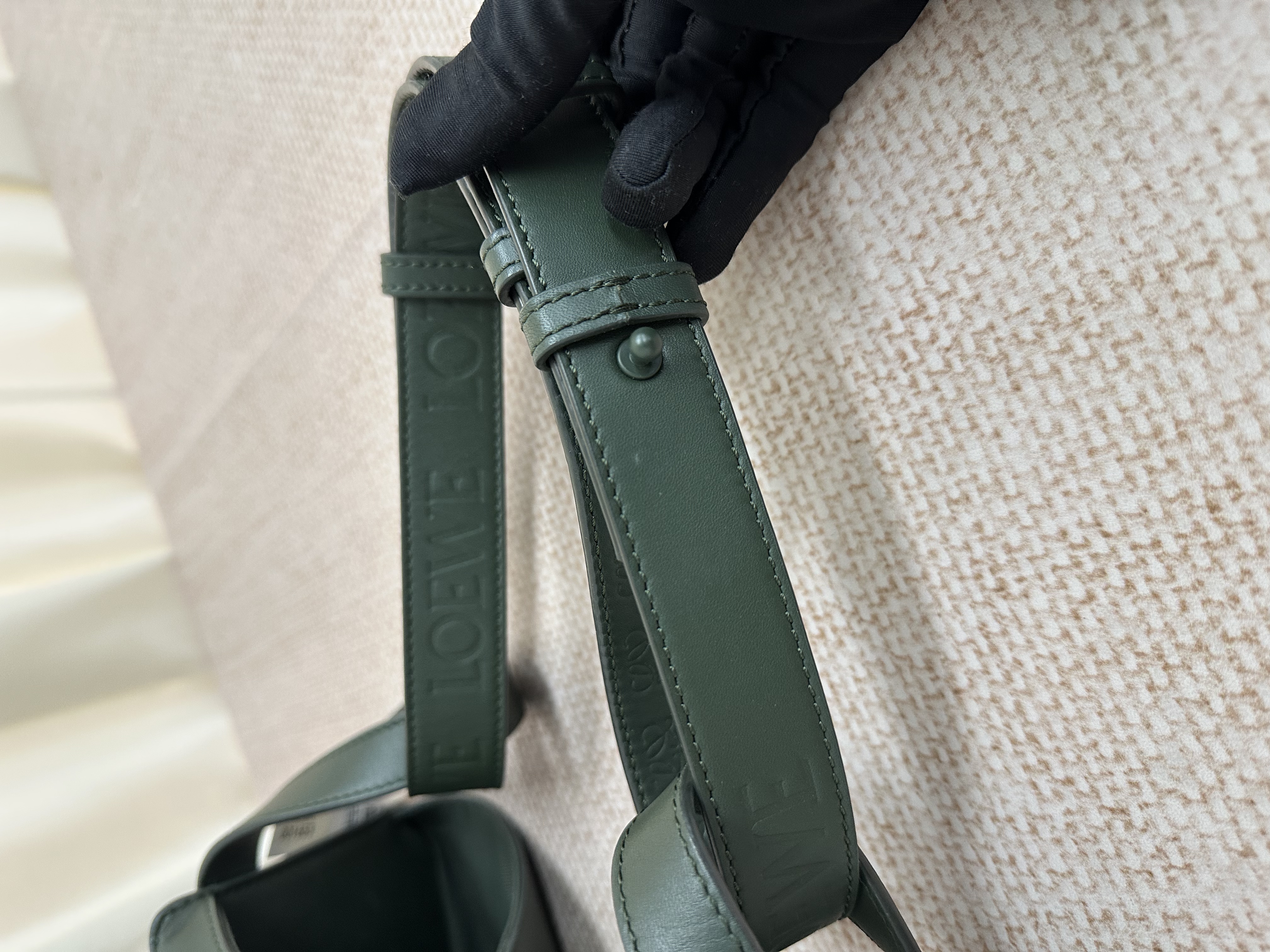 Pre-owned Loewe Hammock Bag/ Product Code: 26042112