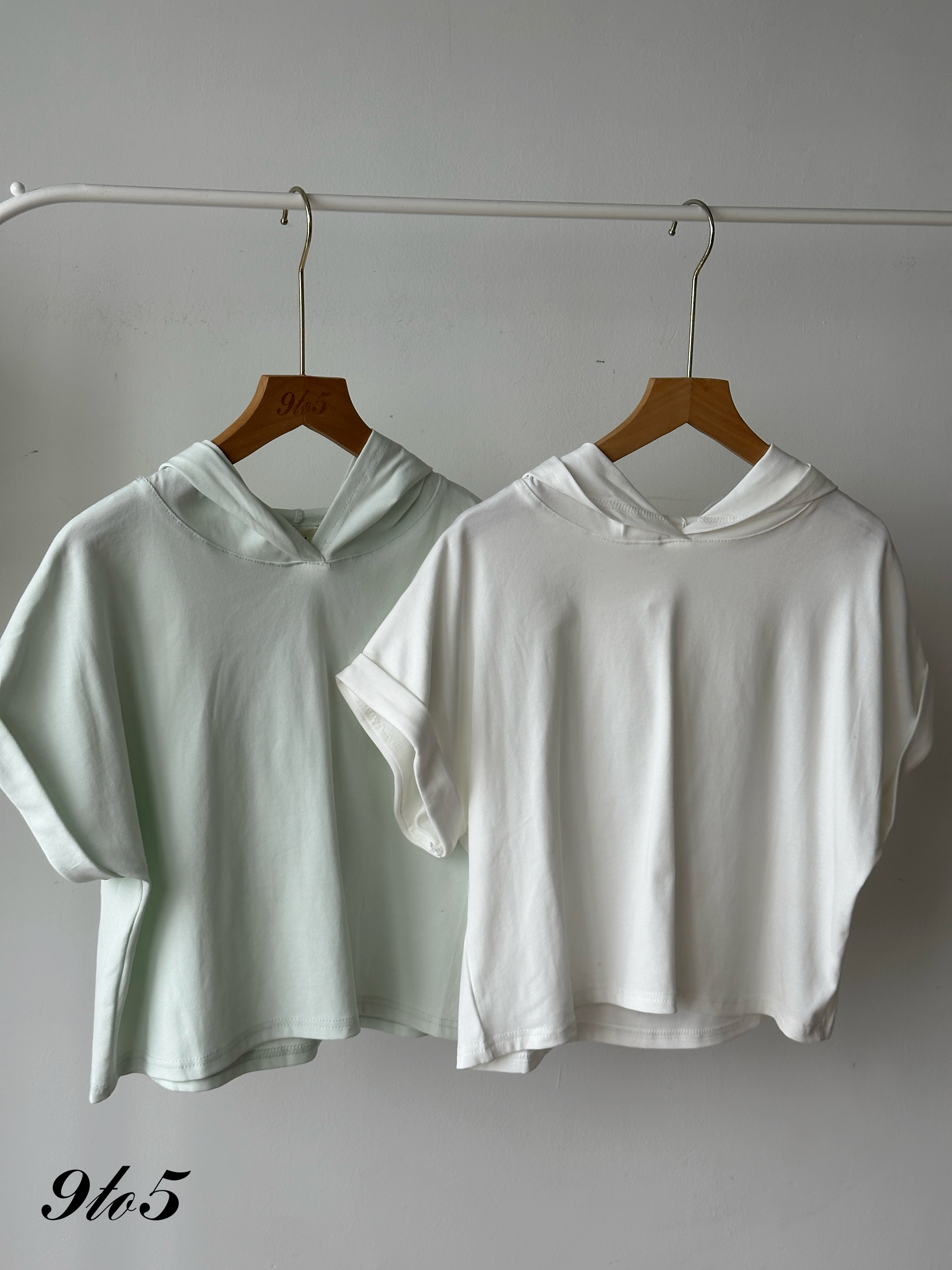 T4281 Short Sleeve Hoodie Top - 4 Colors 