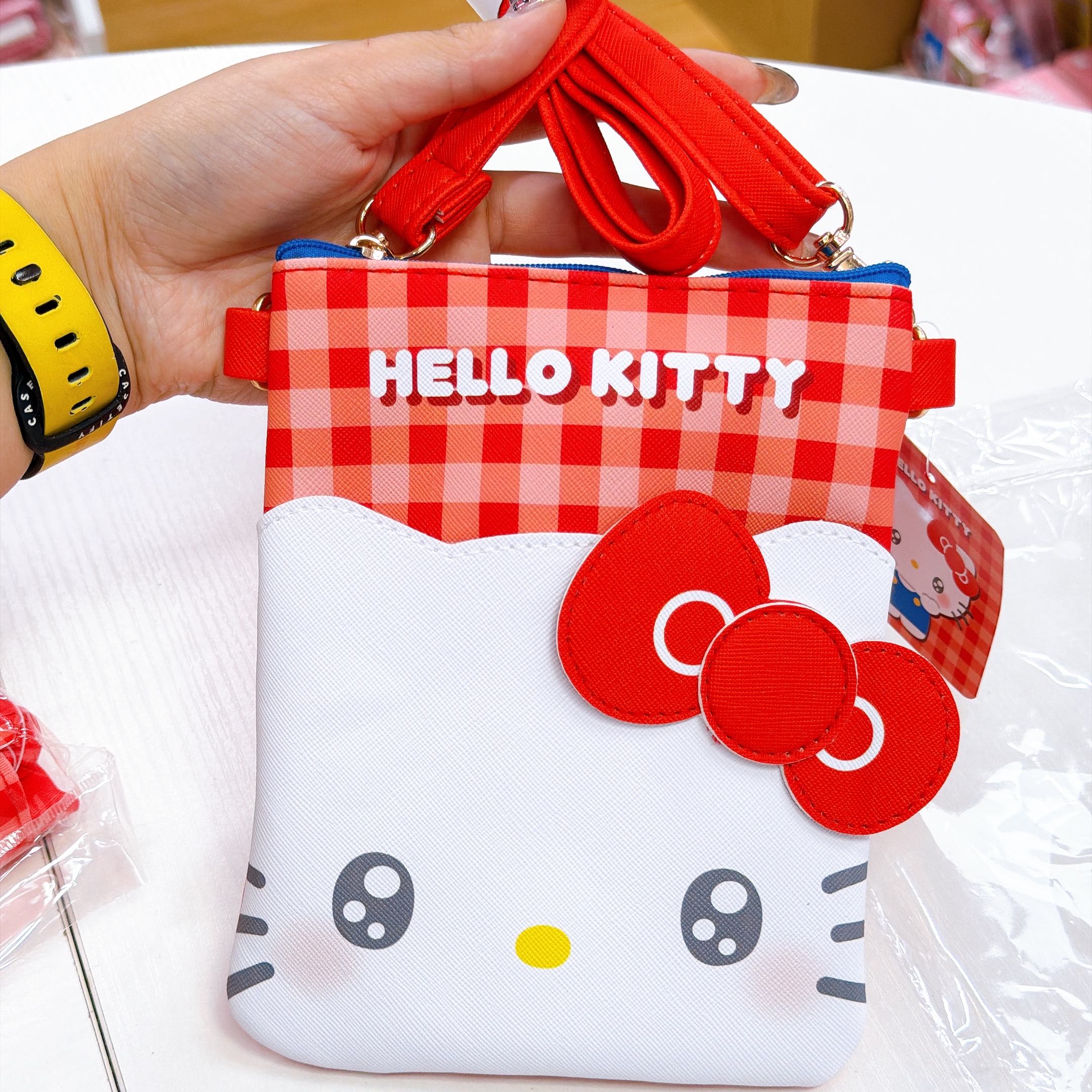 日本直送Hello Kitty新款心心眼系列