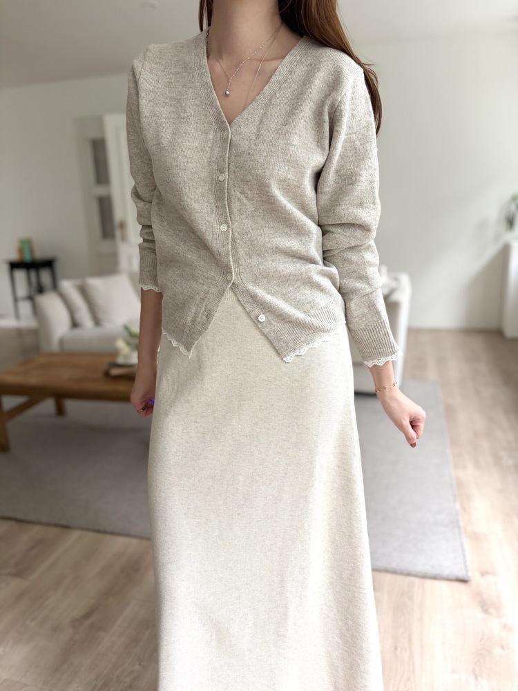 The Lacie Wool Cardigan (Oatmeal)