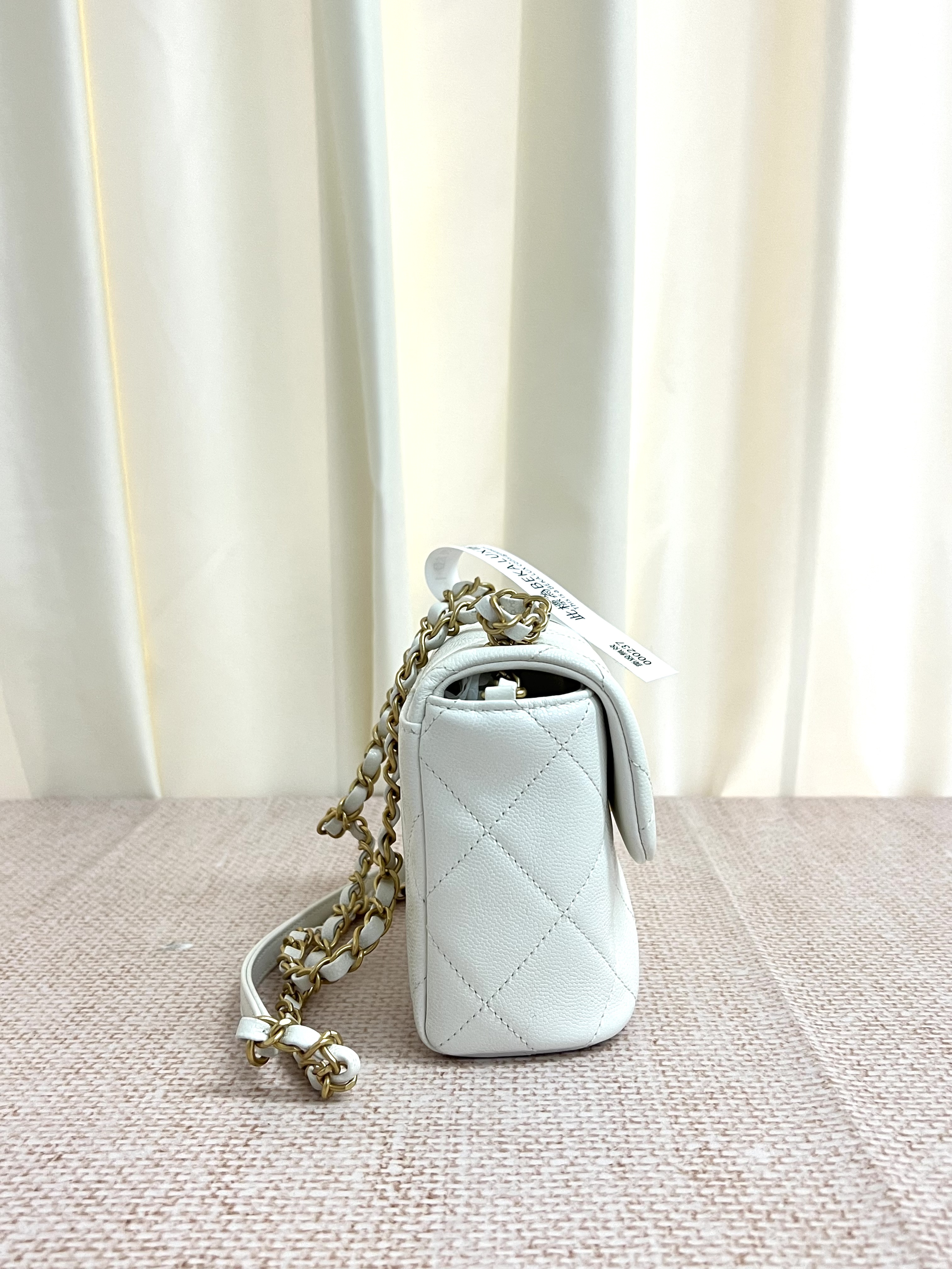 Pre-Owned CHANEL 19 Flap Bag / Product Code: 26042215