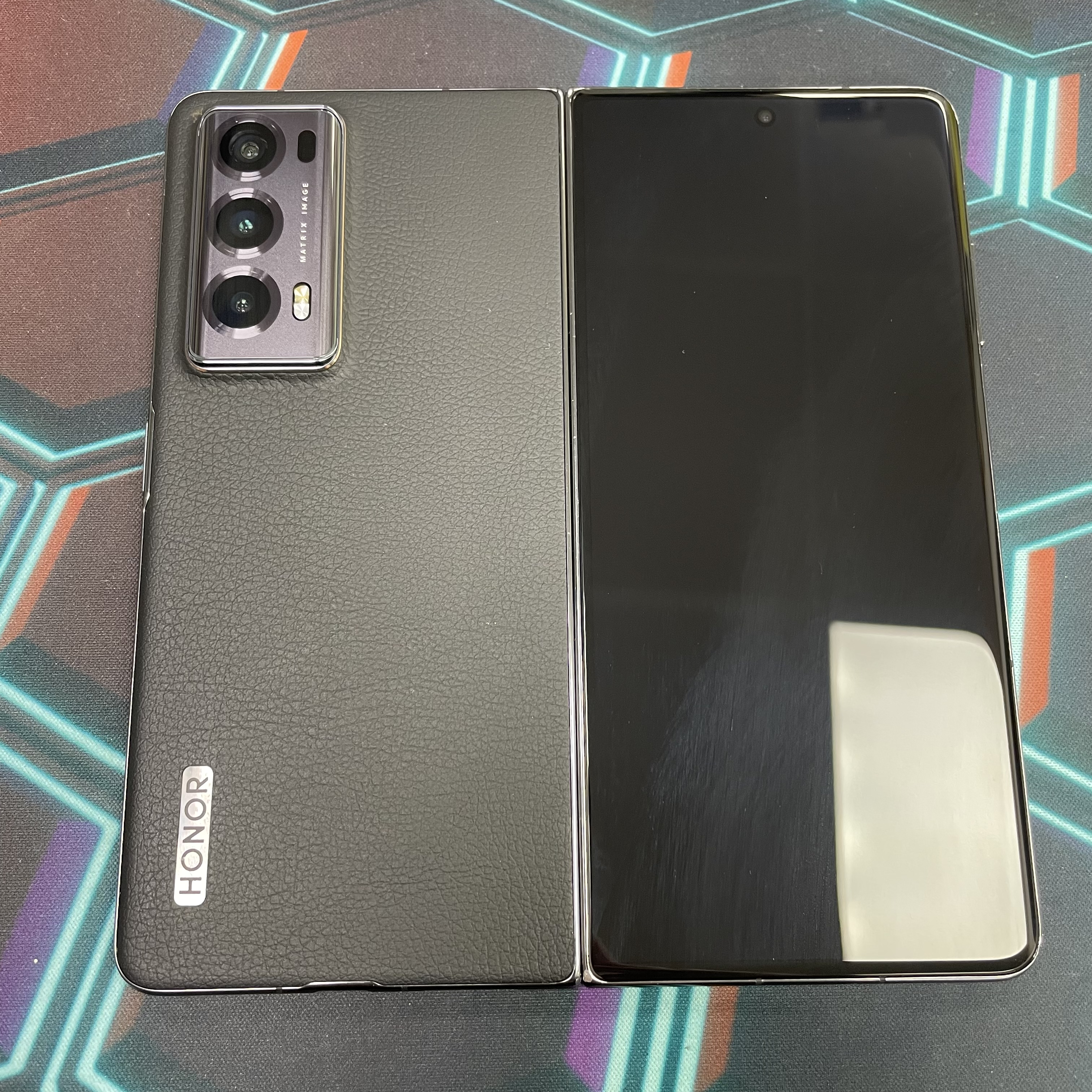 *8049 Honor Magic V2 超靚機 16+512GB 黑色 black