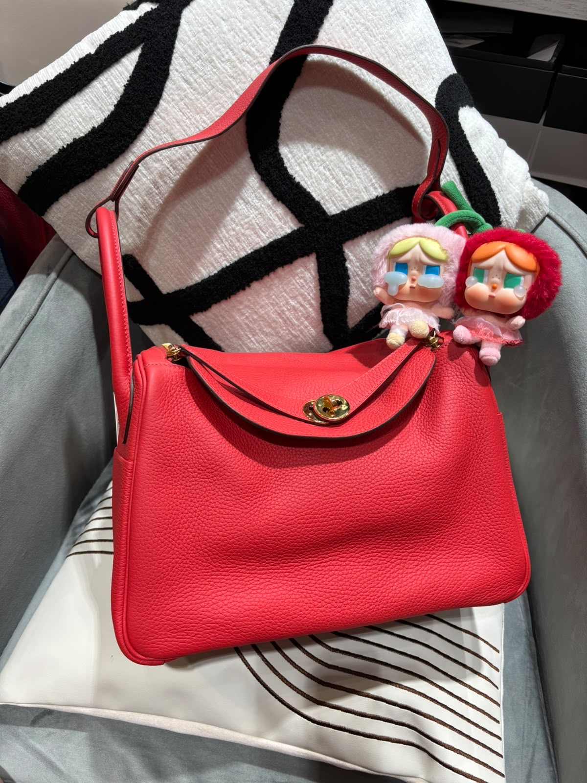Hermes Lindy 30,SATMP X,心紅金扣 100%Authentic, 98%new ✅dust bag✅box